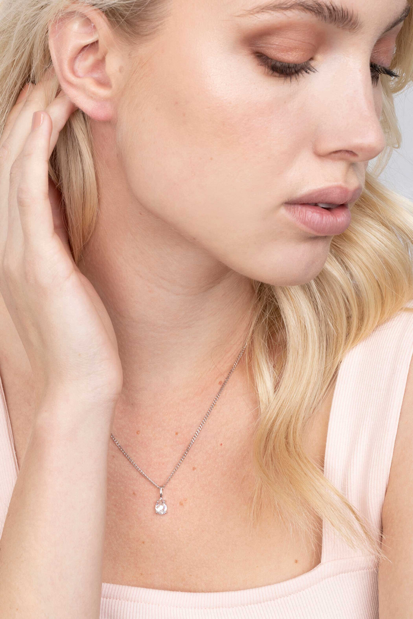 ZINZI silberner Anhänger Tropfenform  weiß ZIH2070