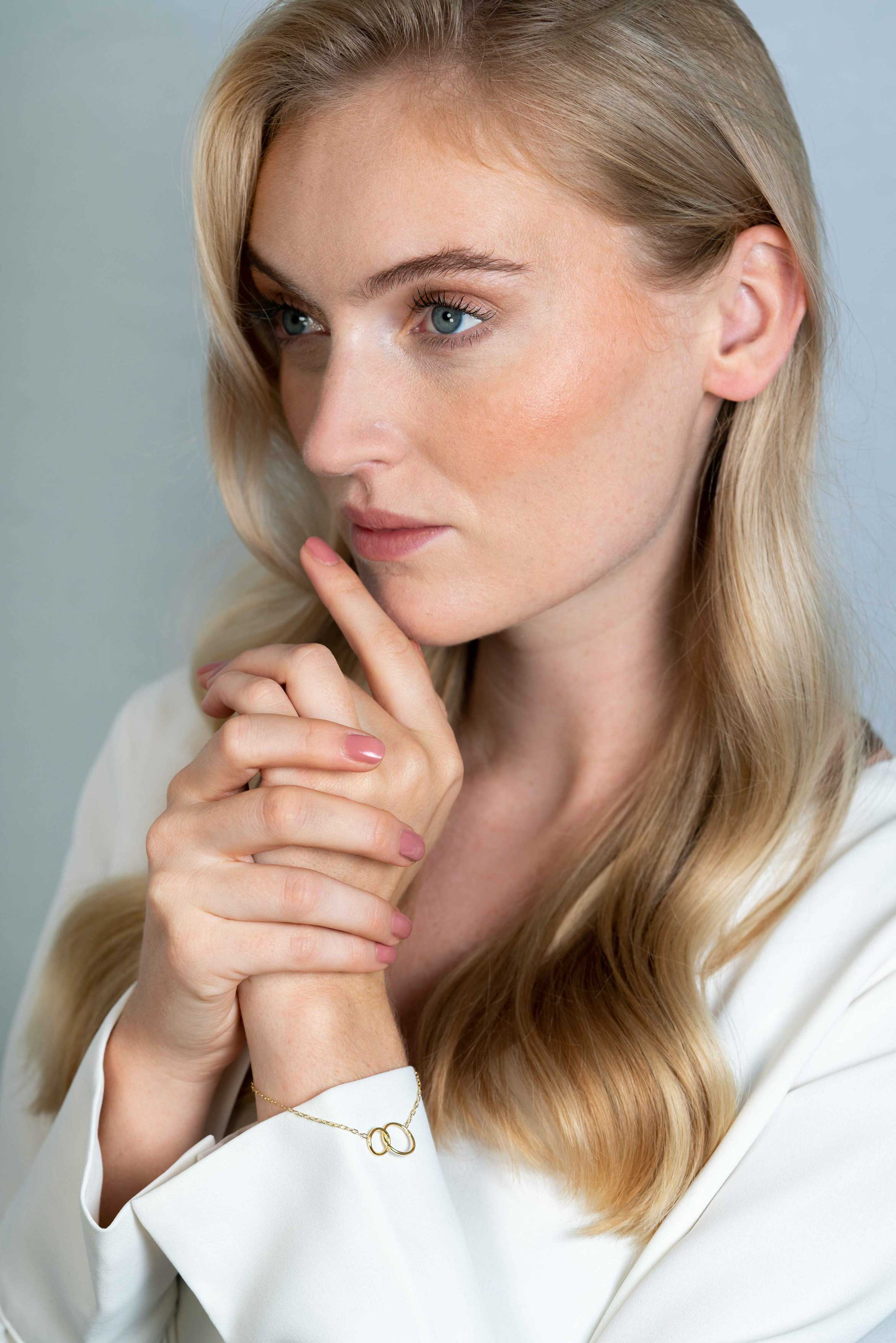 ZINZI Silber 14 Karat Gelbgold plattiertes Paperclip-Gliederarmband mit runden Formen 17-20 cm ZIA2275G