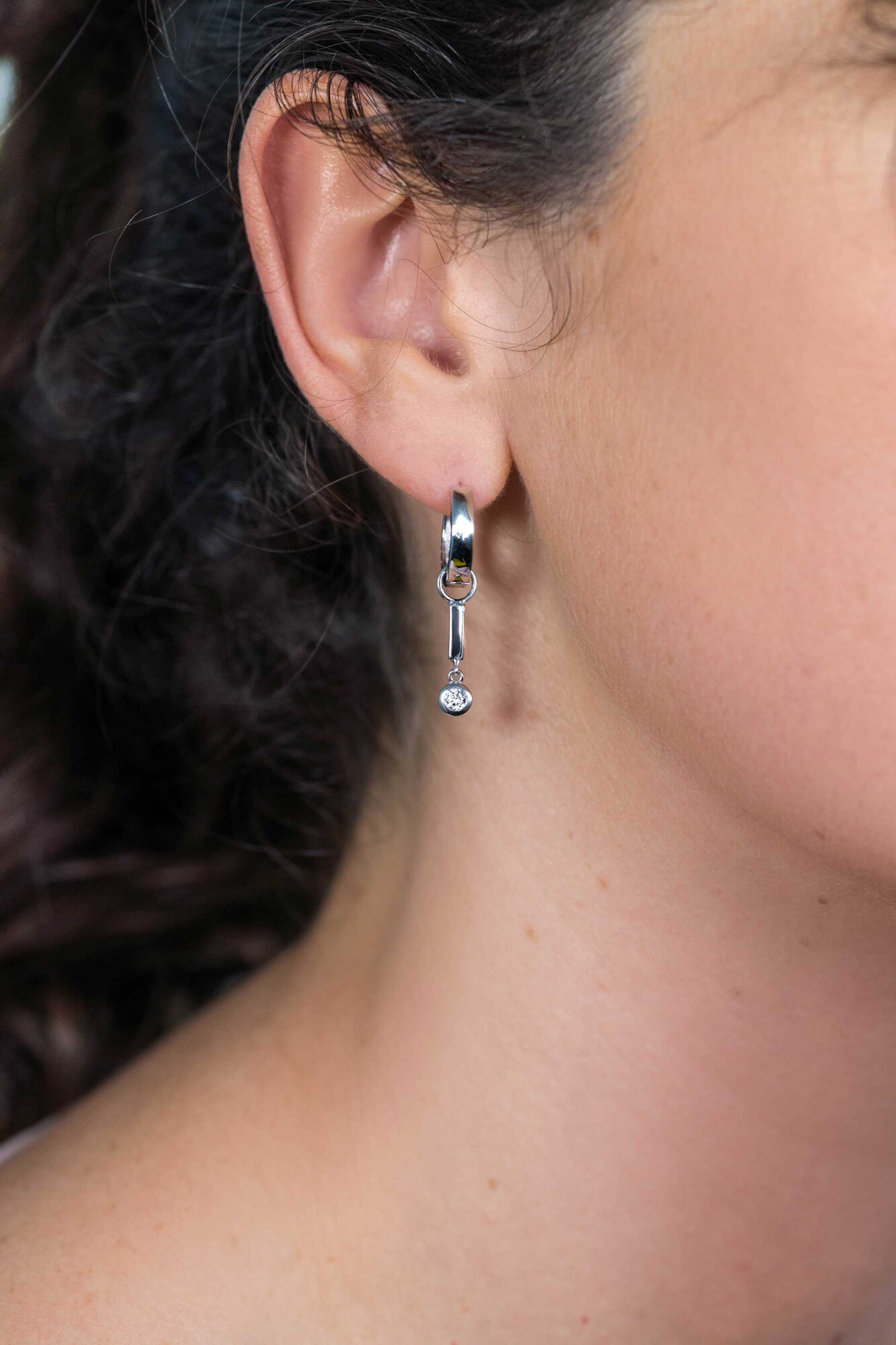 ZINZI silberne Ohrhänger Stab 19mm  weiße Zirkonia Charm ZICH1953