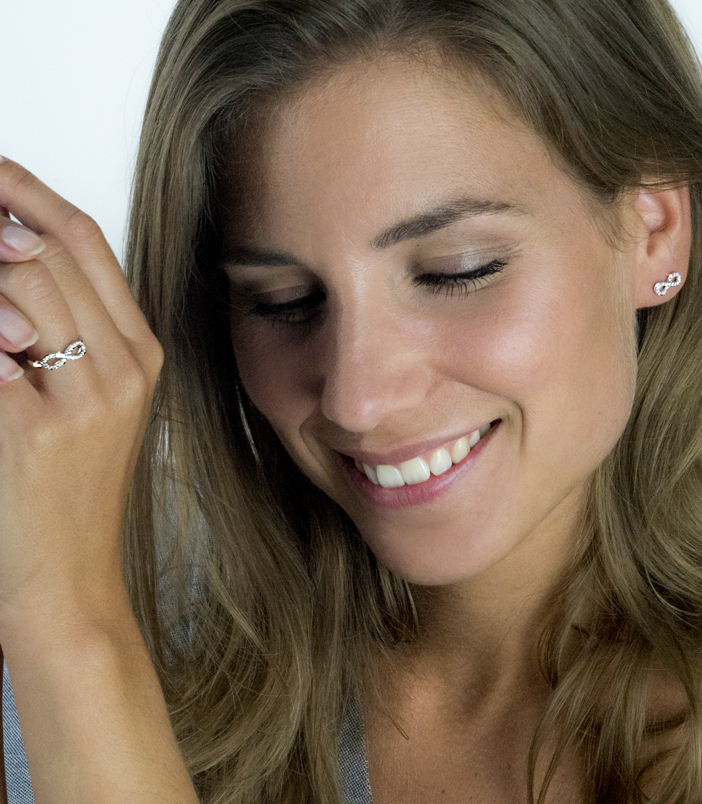 Zinzi silberne Ohrstecker infinity  weiß ZIO1065Z