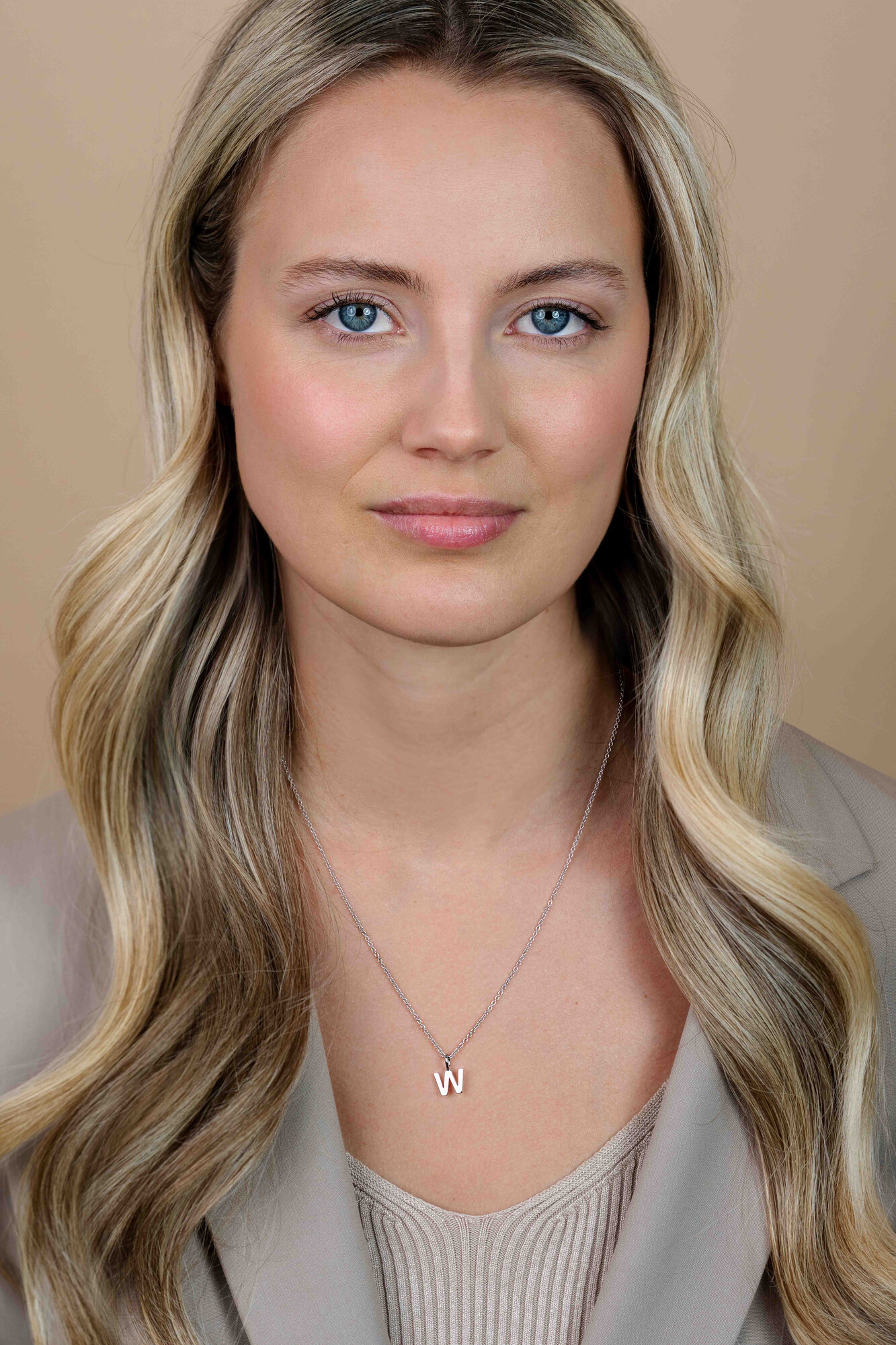 ZINZI silberner Buchstaben Anhänger W ZIH2140W