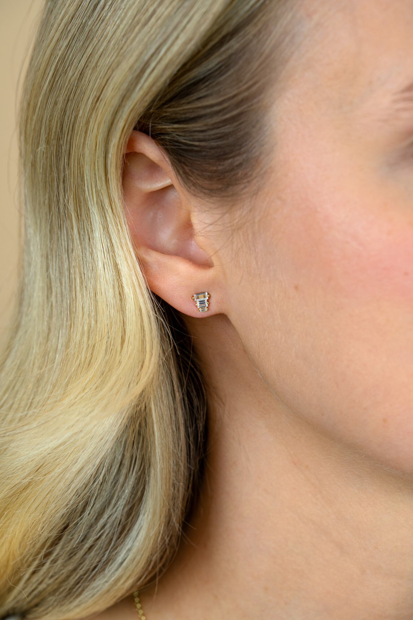 ZINZI zlv. oorknopjes gg.verg. 3x baq.zirc.aflopend