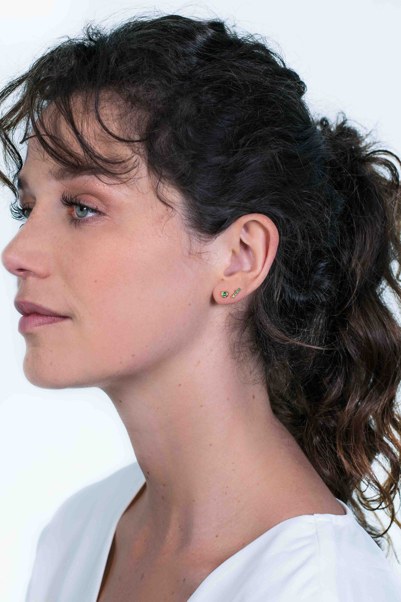 ZINZI silberne gelbvergoldete Ohrstecker Stab grün 8mm ZIO1689GG