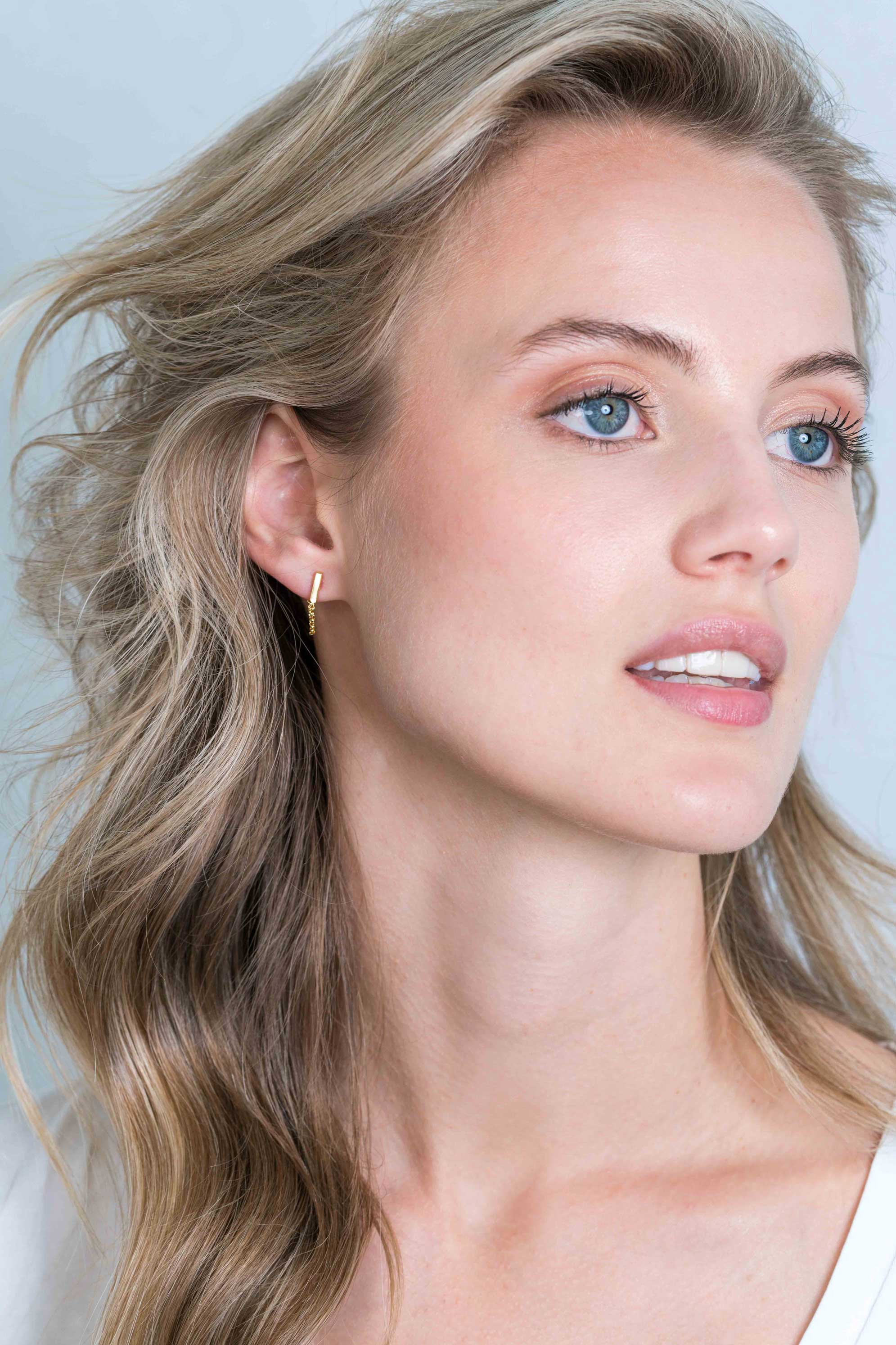 ZINZI silberne Ohrstecker 14K gelb vergoldet mit Kette Staab ZIO1688G