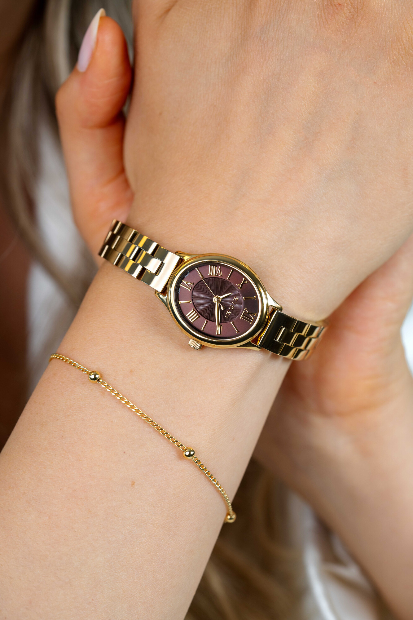 Zinzi Ovale horloge 26mm bruine w.plaat, goudkl.band