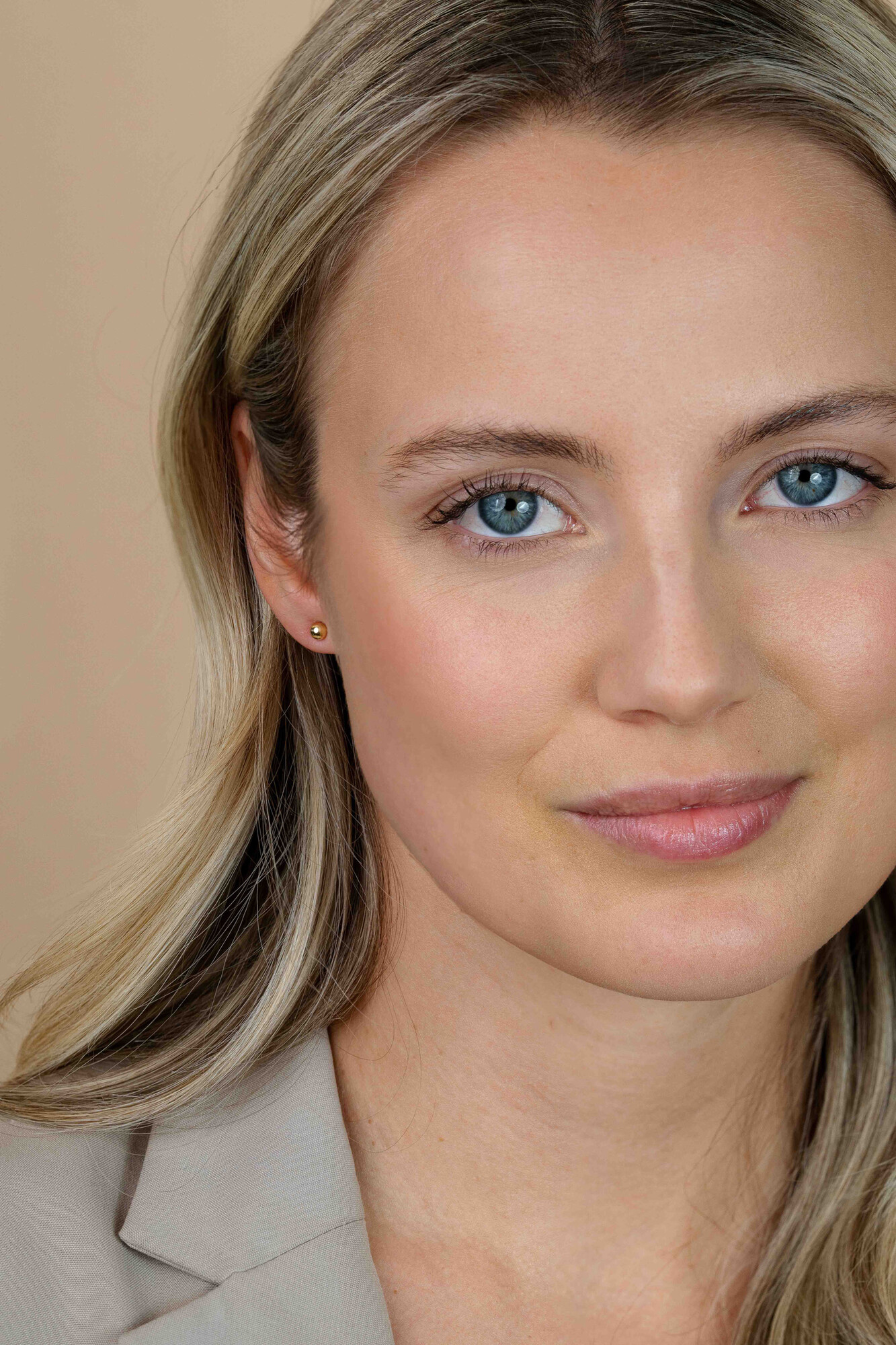 Zinzi silberne Ohrstecker glatt Kugel 6mm gelb vergoldet ZIO808G