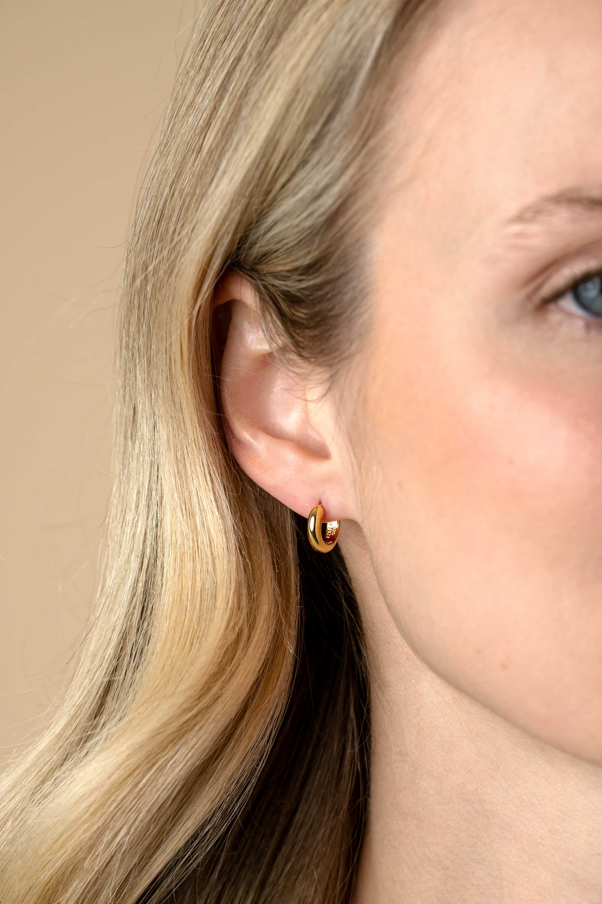 12,5mm ZINZI vergoldete Silber Creolen mit runder Röhre 3mm mit Luxus-Schnappverschluss ZIO2600G