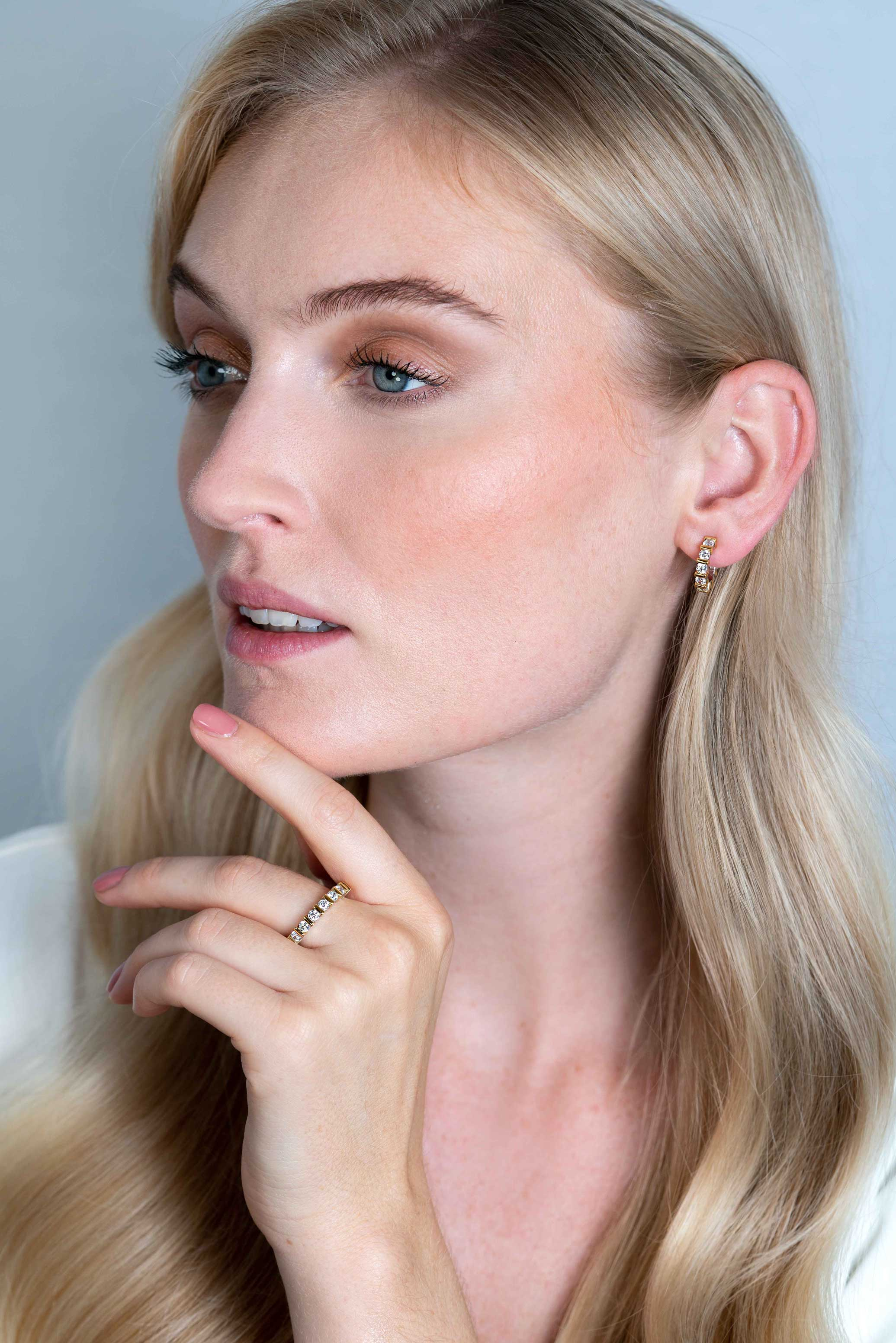 ZINZI silberner Ohrschmuck zweifarbig viereckig und runde weiße Zirkonias 16mm ZIO2251