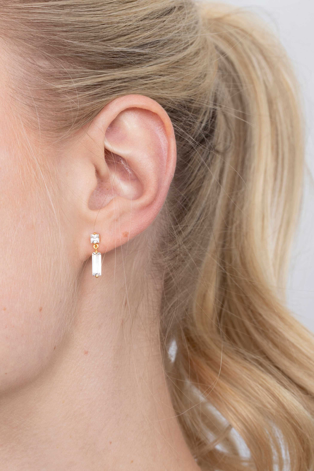 ZINZI silberne Ohrringe gelb vergoldet 15mm Baguetteschliff Quadrat  weiß ZIO2056Y