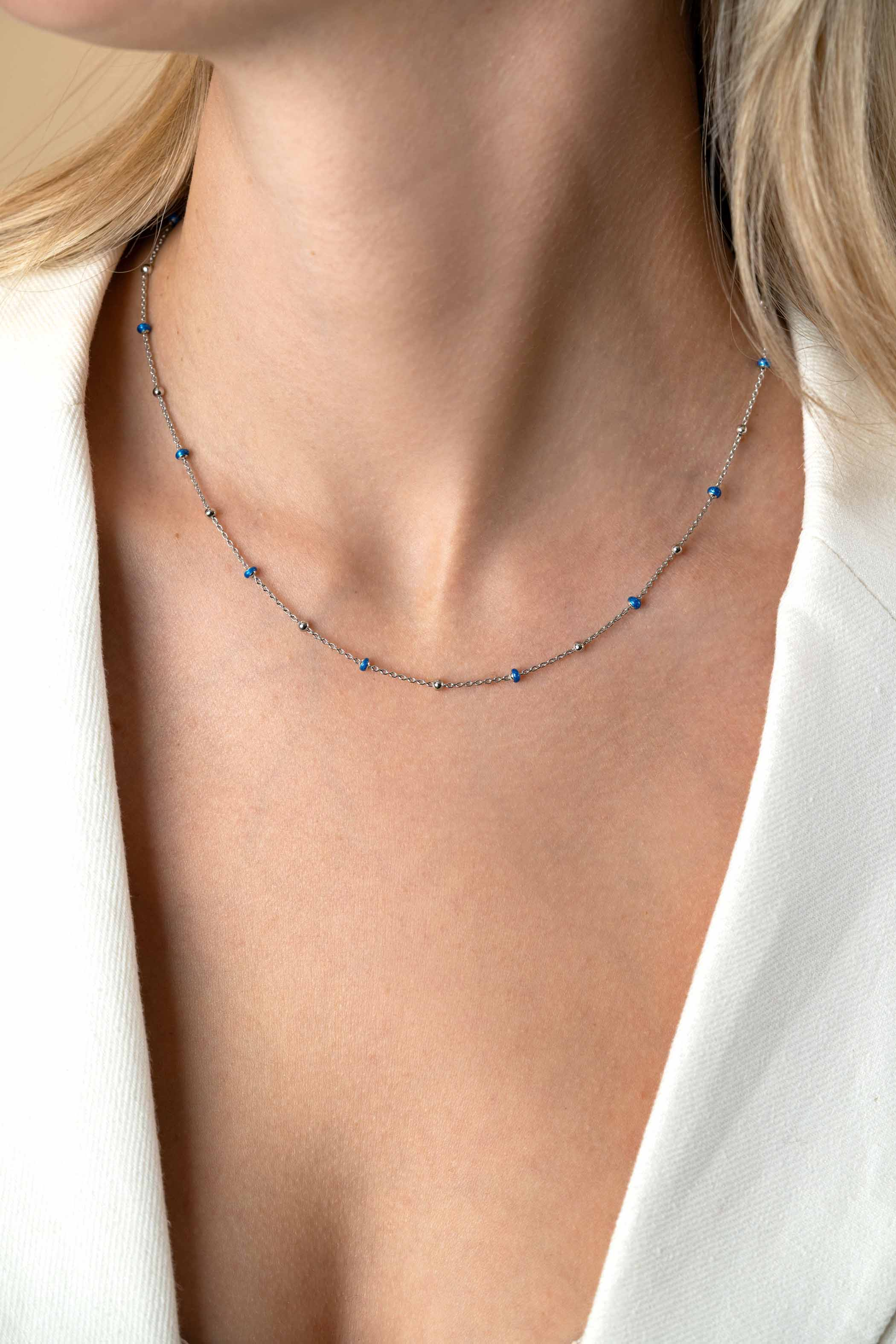 ZINZI zlv. collier 42-45cm met zlv.en blauwe bolletjes