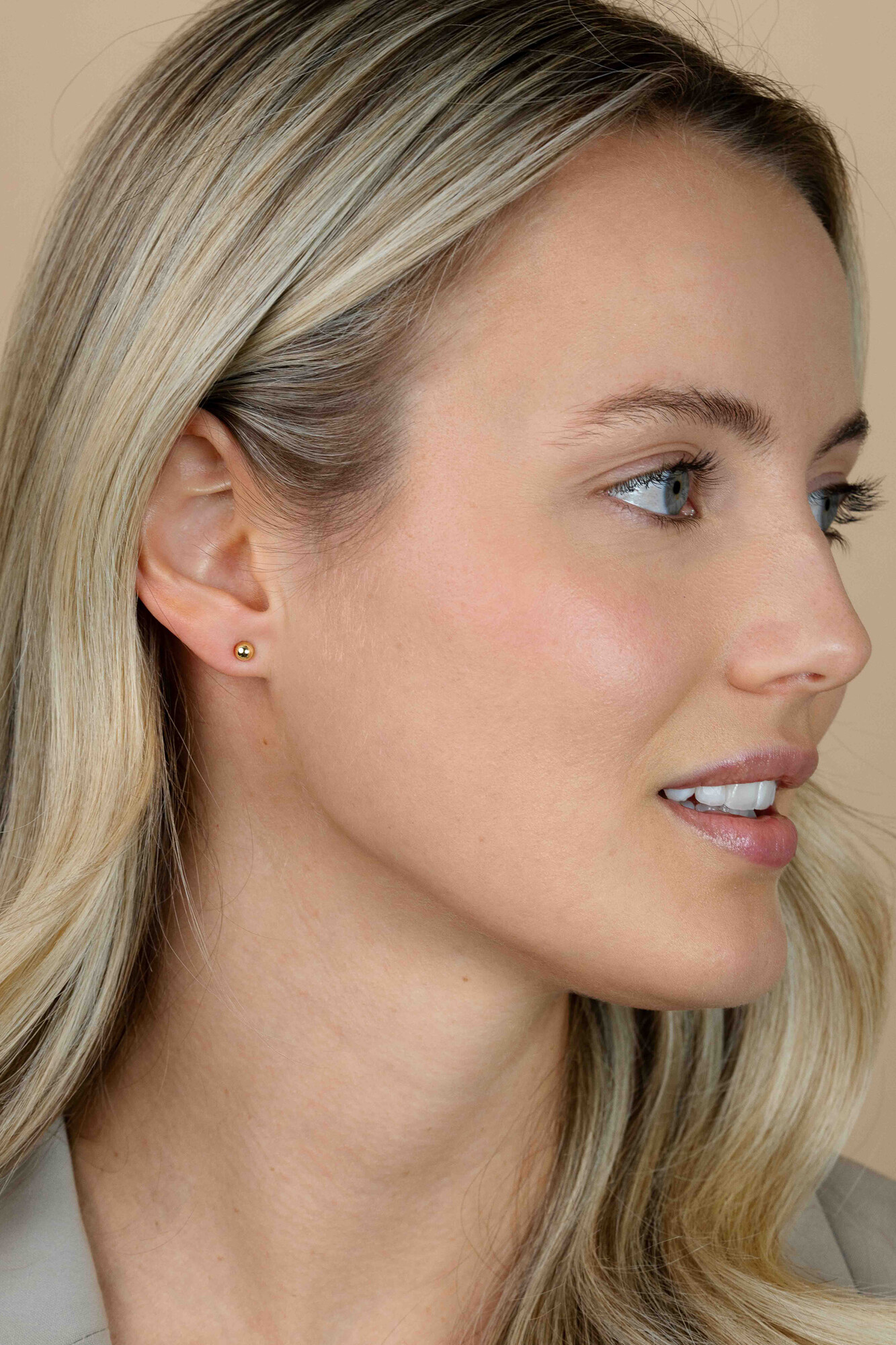 Zinzi silberne Ohrstecker glatt Kugel 6mm gelb vergoldet ZIO808G