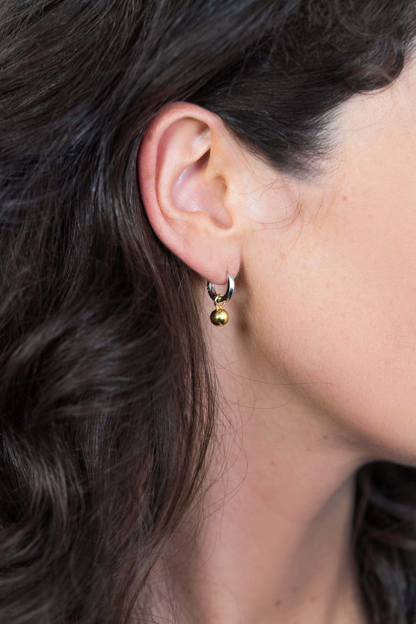 ZINZI silberne Ohrhänger gelbvergoldet Kugel 6mm ZICH1930G