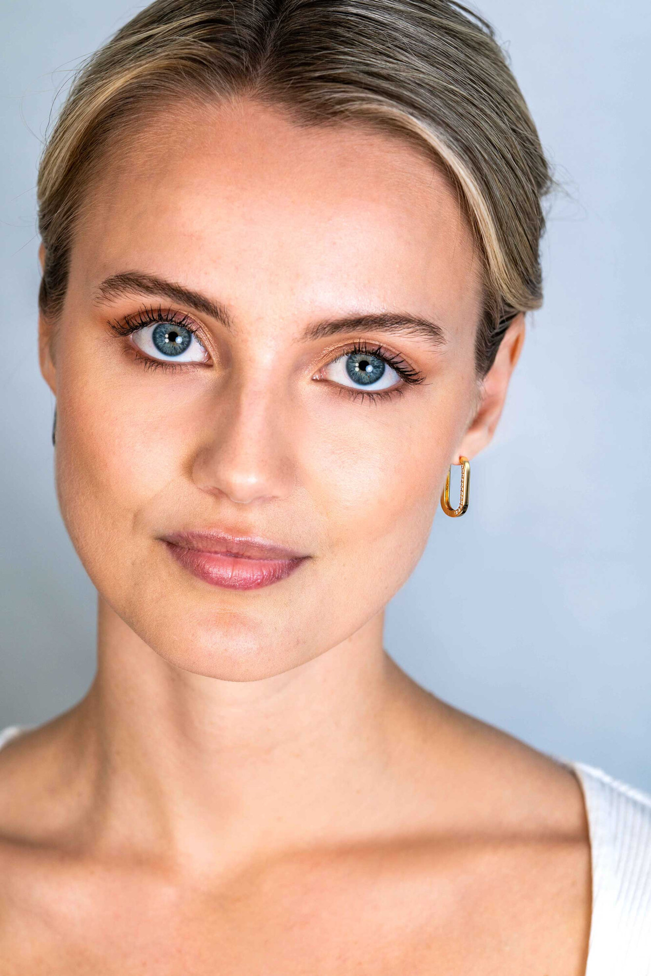 ZINZI * zlv. klapcreolen gg.verg. ovaal zirc.20x2.5mm