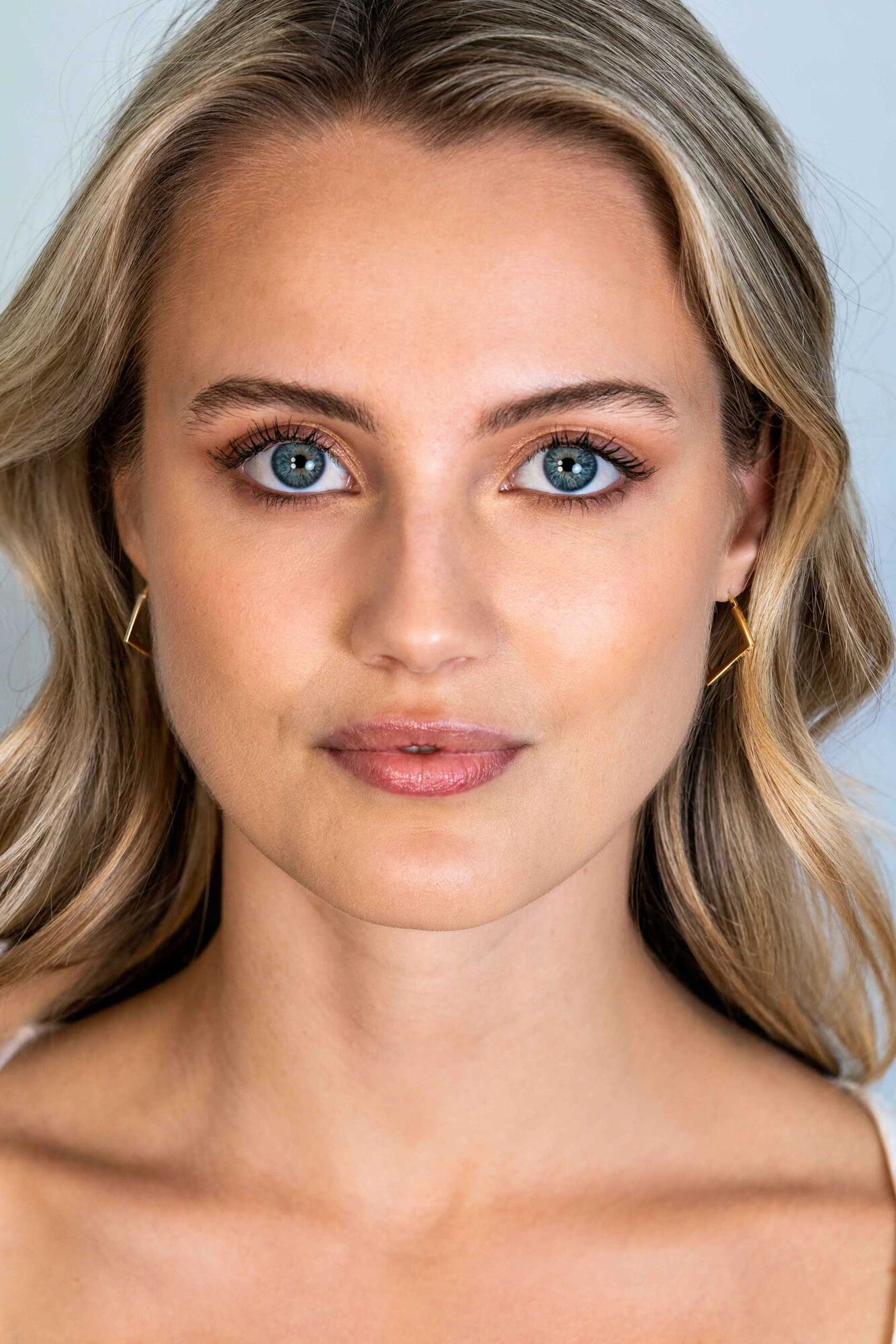 ZINZI zlv. oorringen geel verguld vierkant 20x2mm