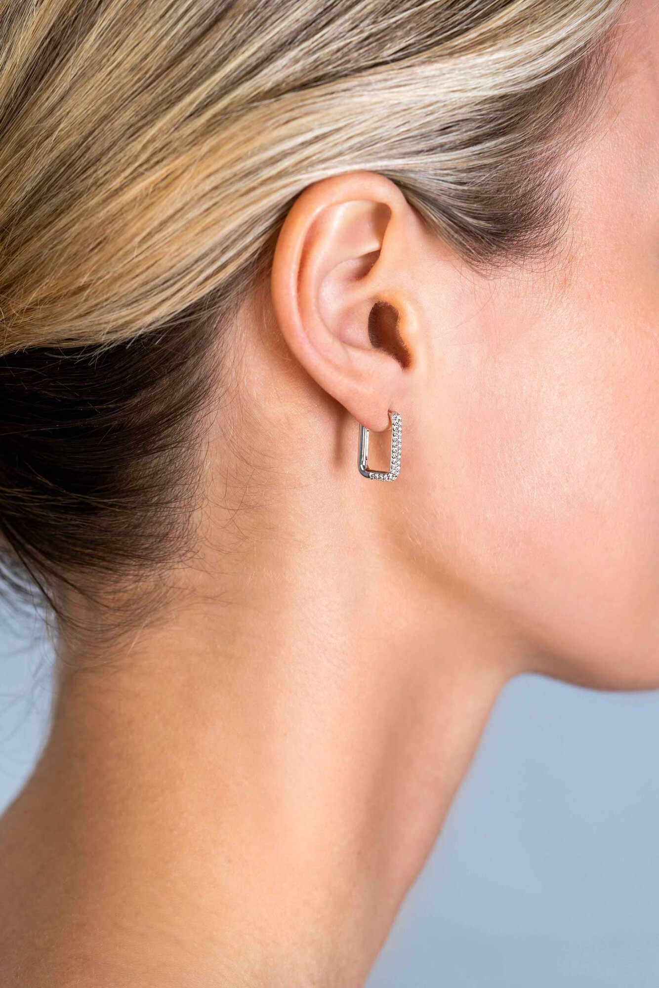 ZINZI zlv. klapcreolen rechthoek zirc. pave 15x2mm