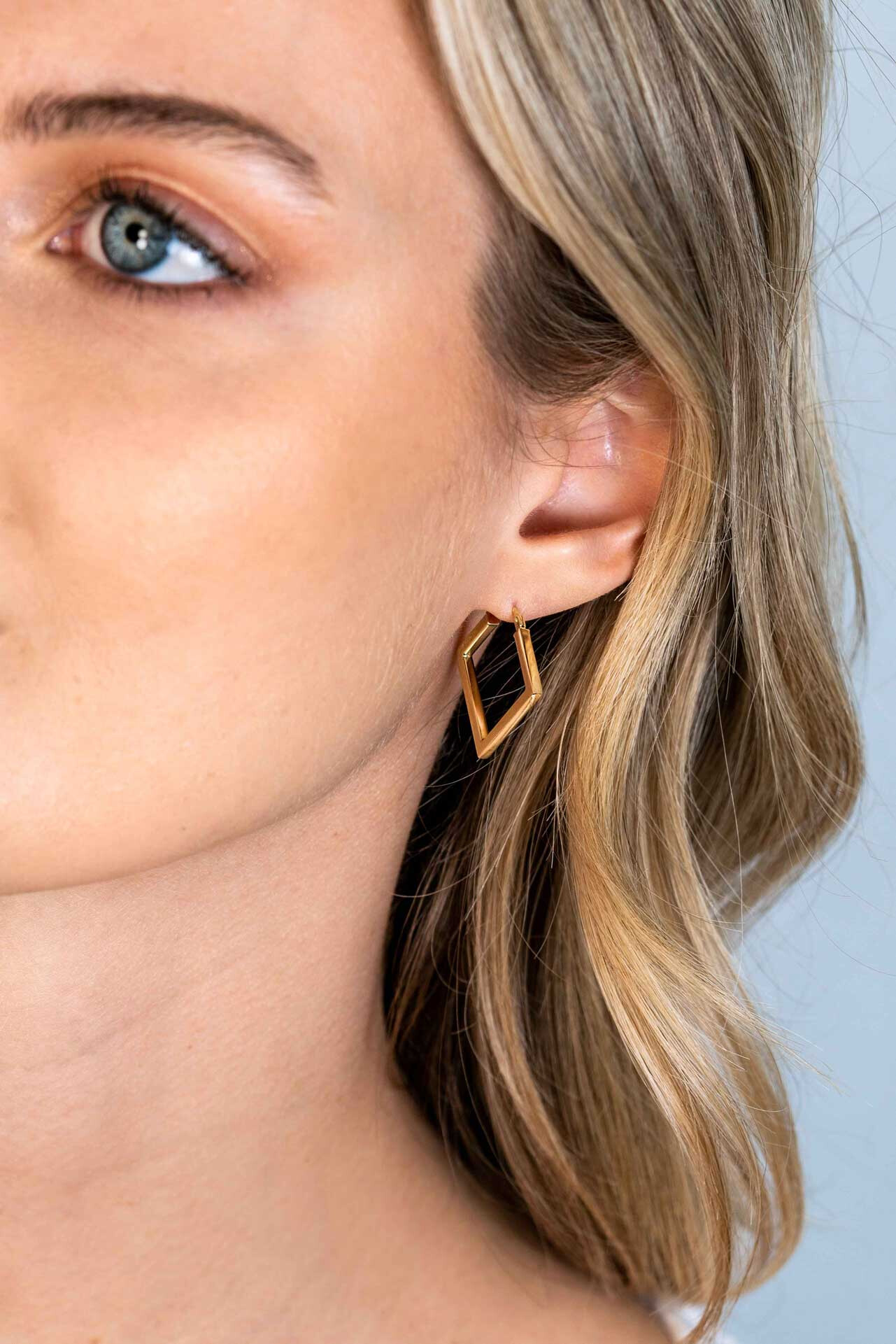 ZINZI zlv. oorringen geel verguld vierkant 20x2mm