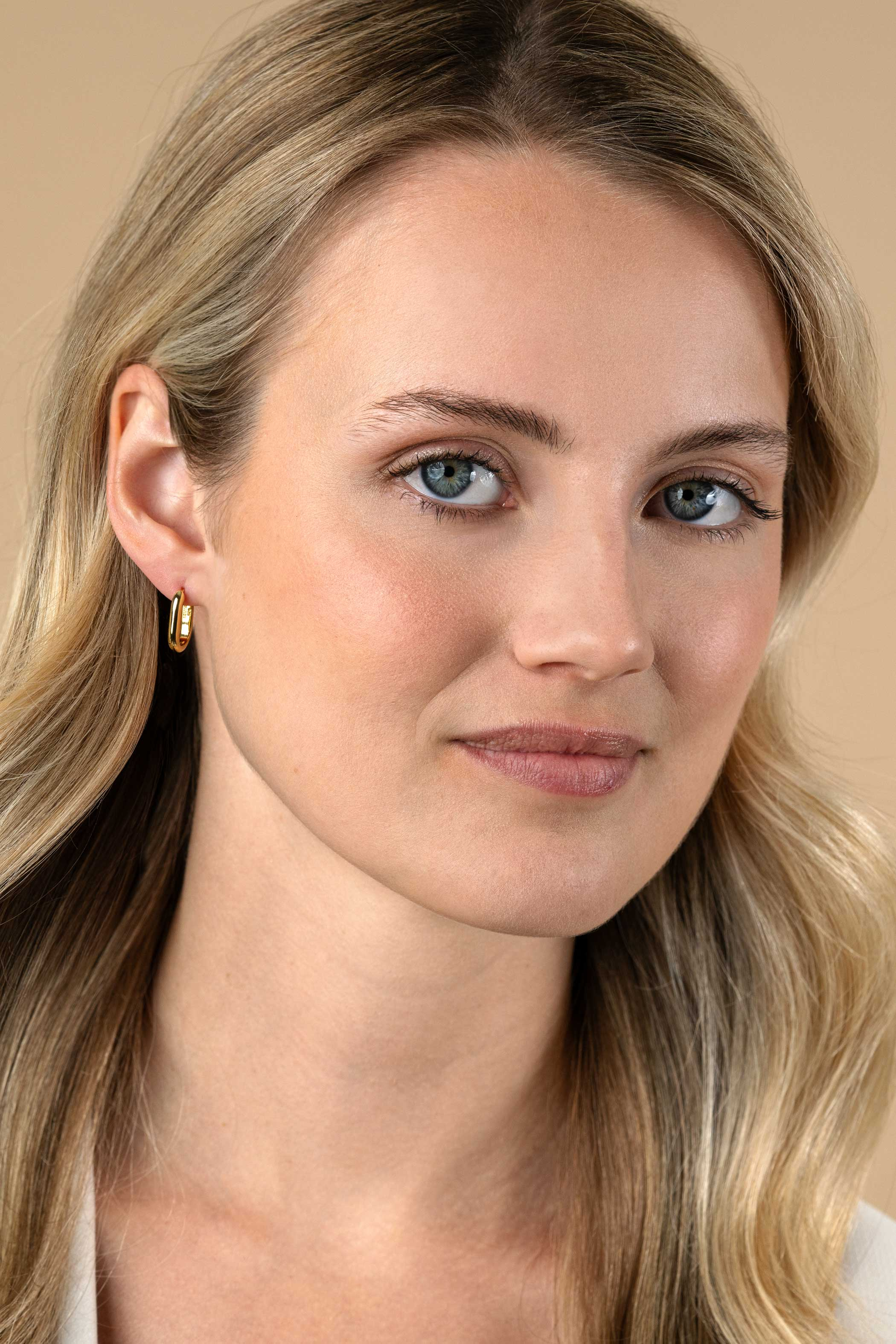 15,5mm ZINZI vergoldete Silber Creolen in ovaler Form mit runder Röhre 3mm breit ZIO2604G