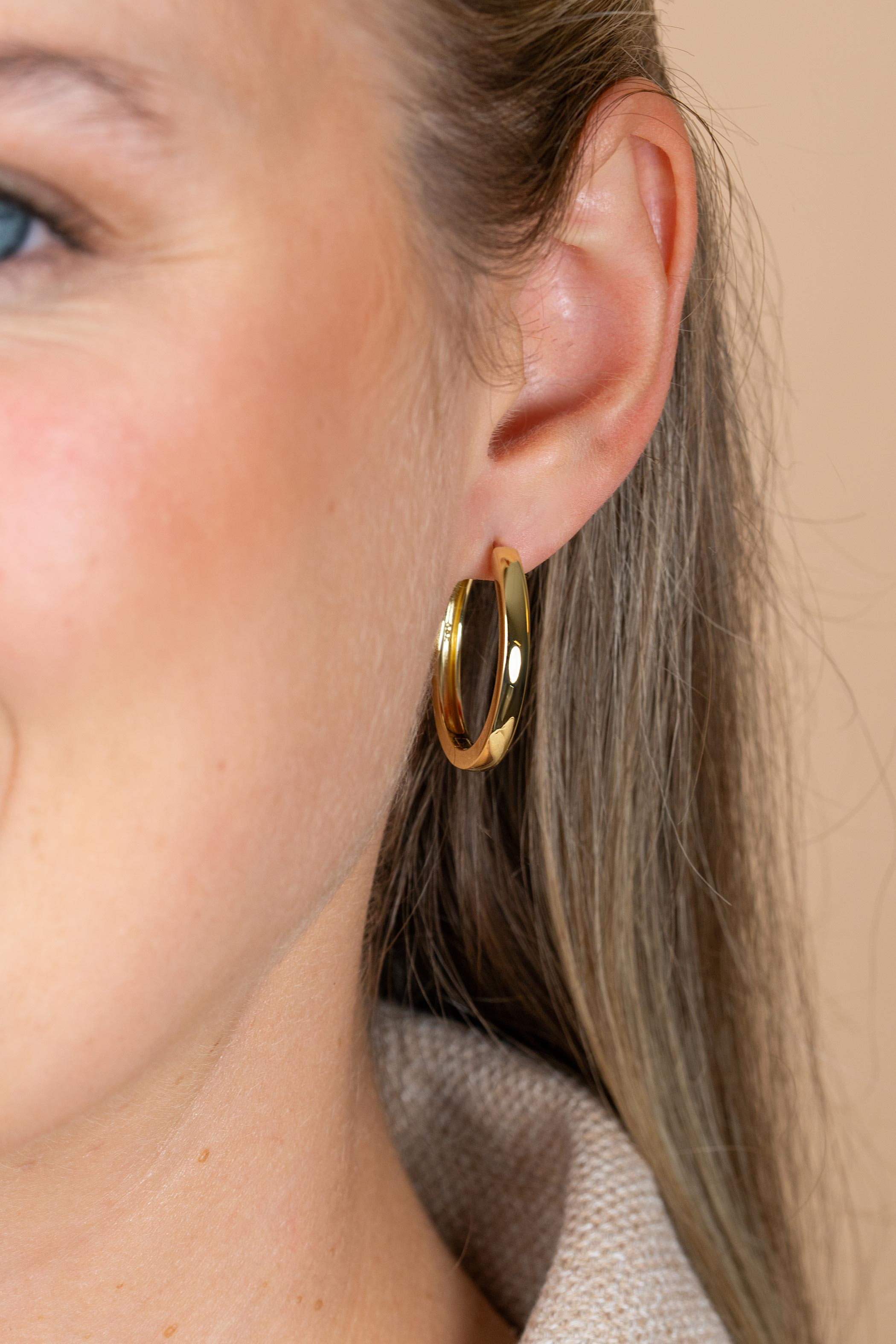 ZINZI * zlv. klapcreolen goud verguld 28x3mm