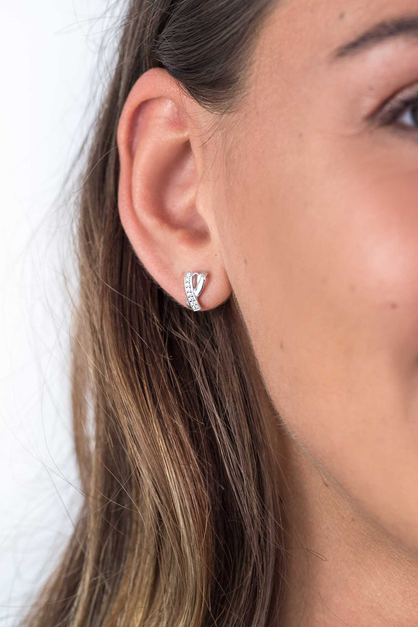 ZINZI silbernes cross-over Ohrstecker  weiß ZIO1625