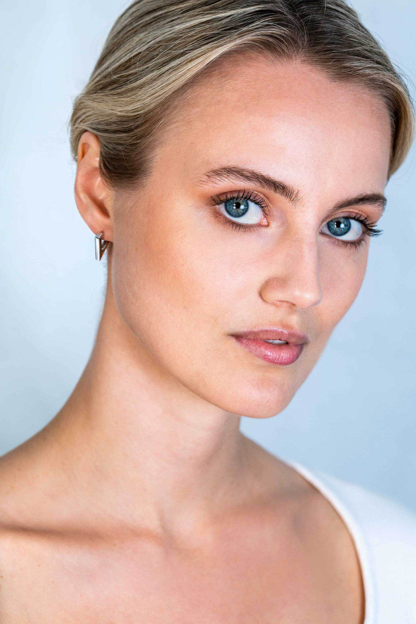 ZINZI zlv. klapcreolen V vorm 16x3mm