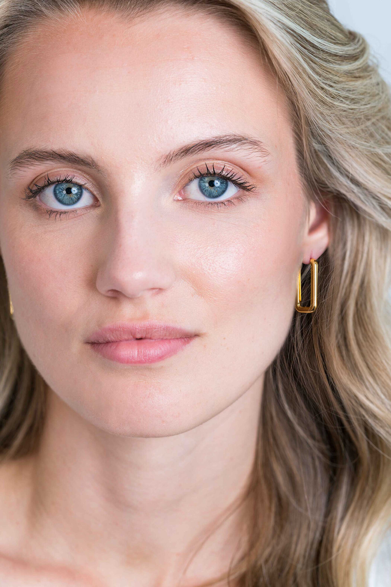 ZINZI silbernes Luxus Ohrringe 14K gelb vergoldet 24x3mm ovale Form ZIO2223G