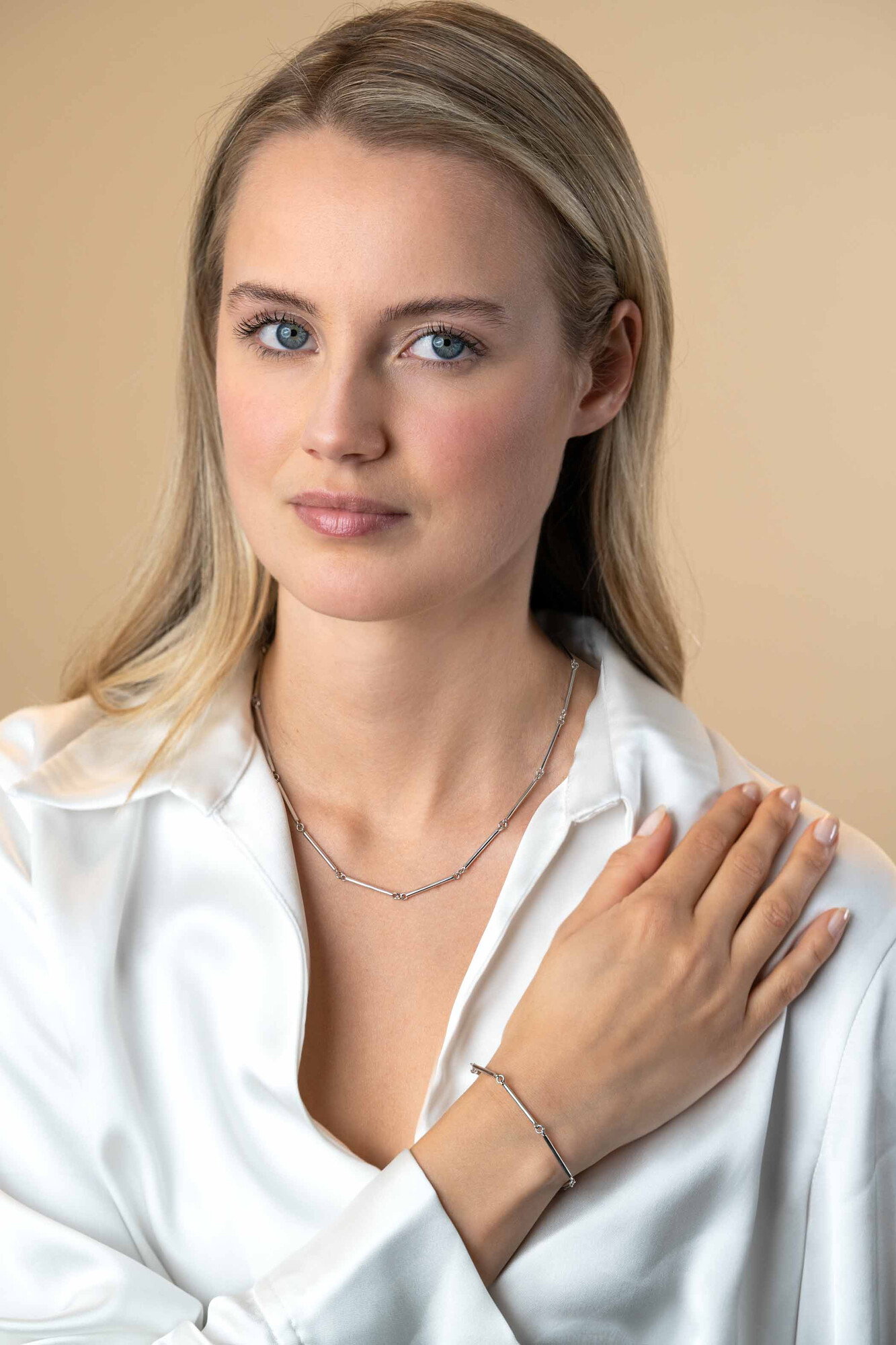 ZINZI zlv. collier staafjes