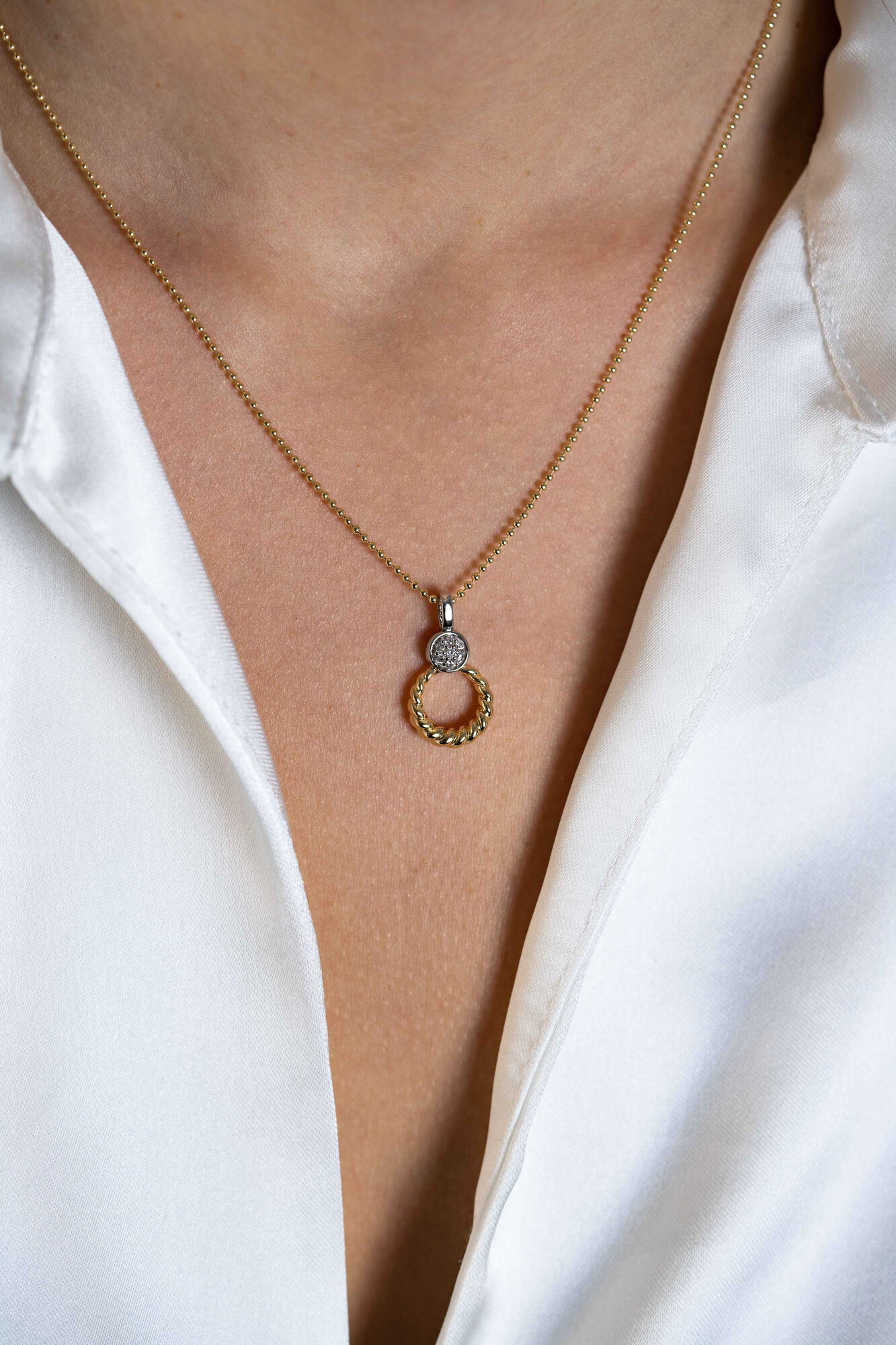 ZINZI zlv. hanger gg.verg. gedraaid open/rond zirc.