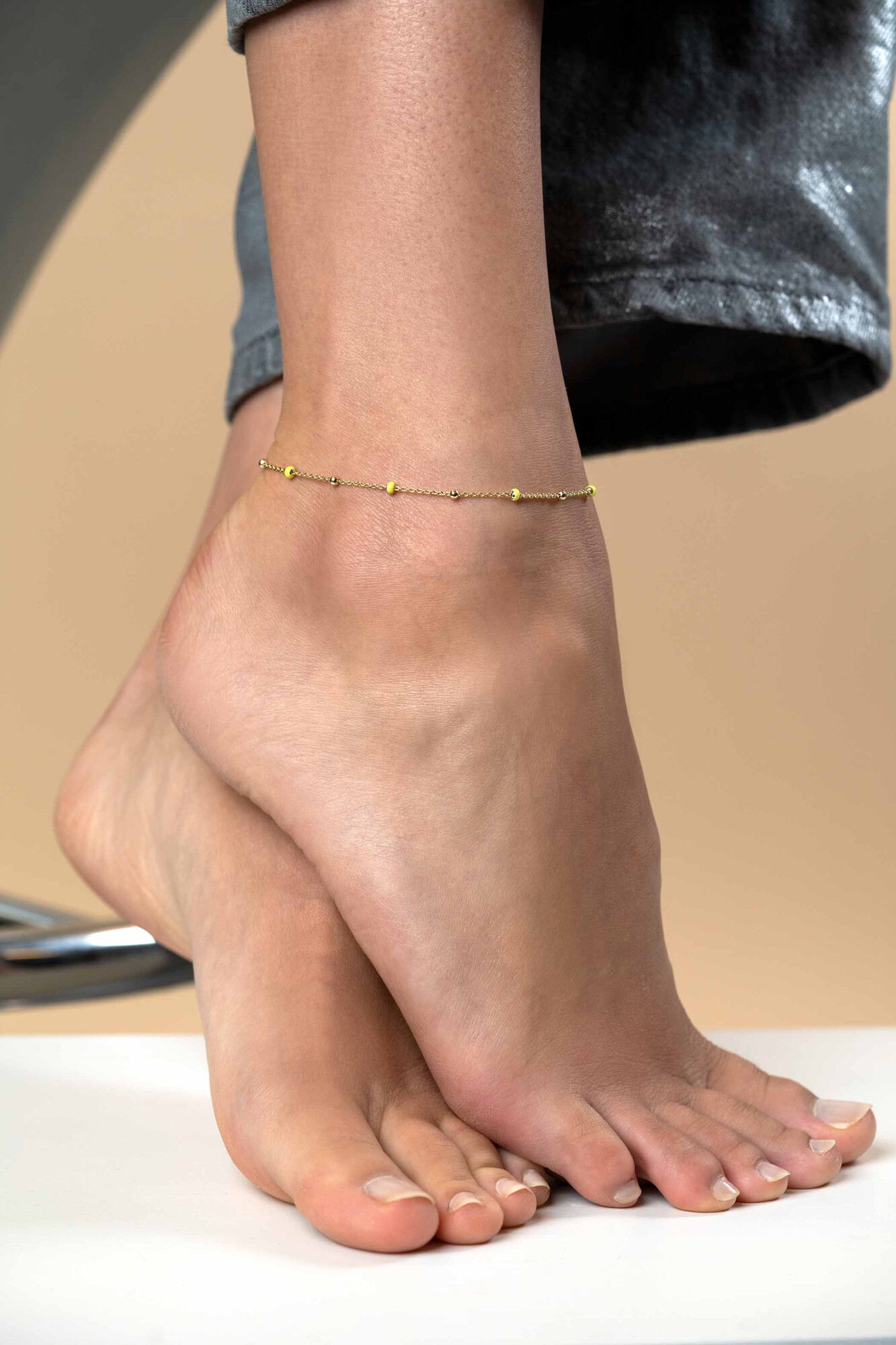 ZINZI zlv. enkelband gg.verguld met gele bolletjes