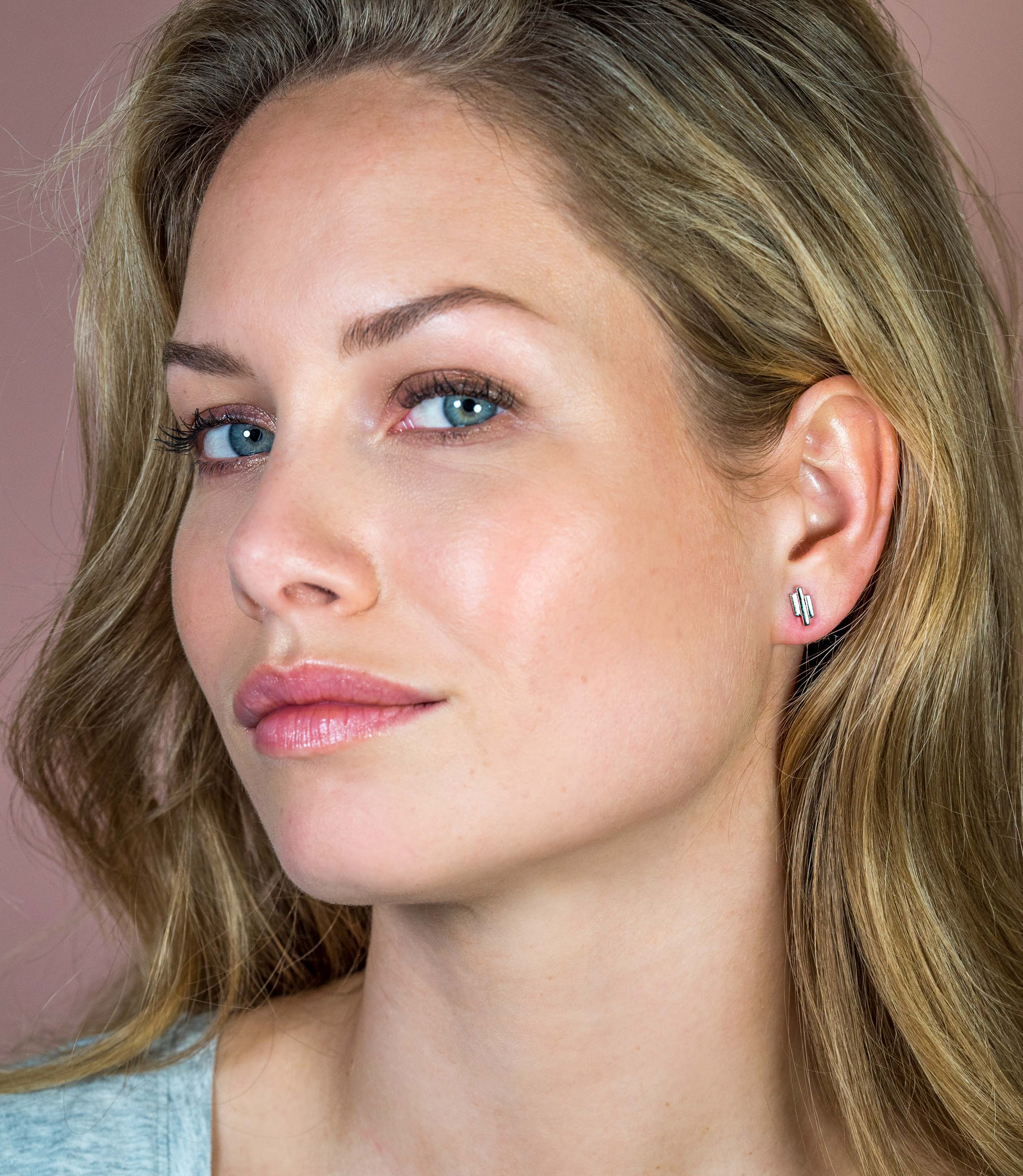 ZINZI silberne Ohrstecker Stäbchen Form glatt 9mm ZIO1586