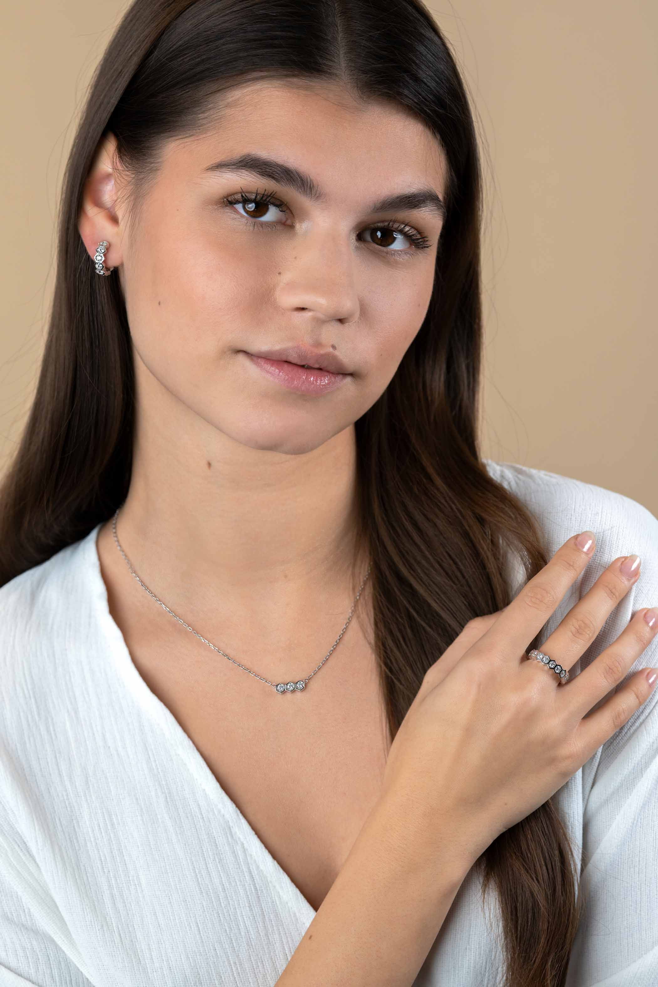 ZINZI zlv. ring zeskantjes bezet met zirconia's mt.50