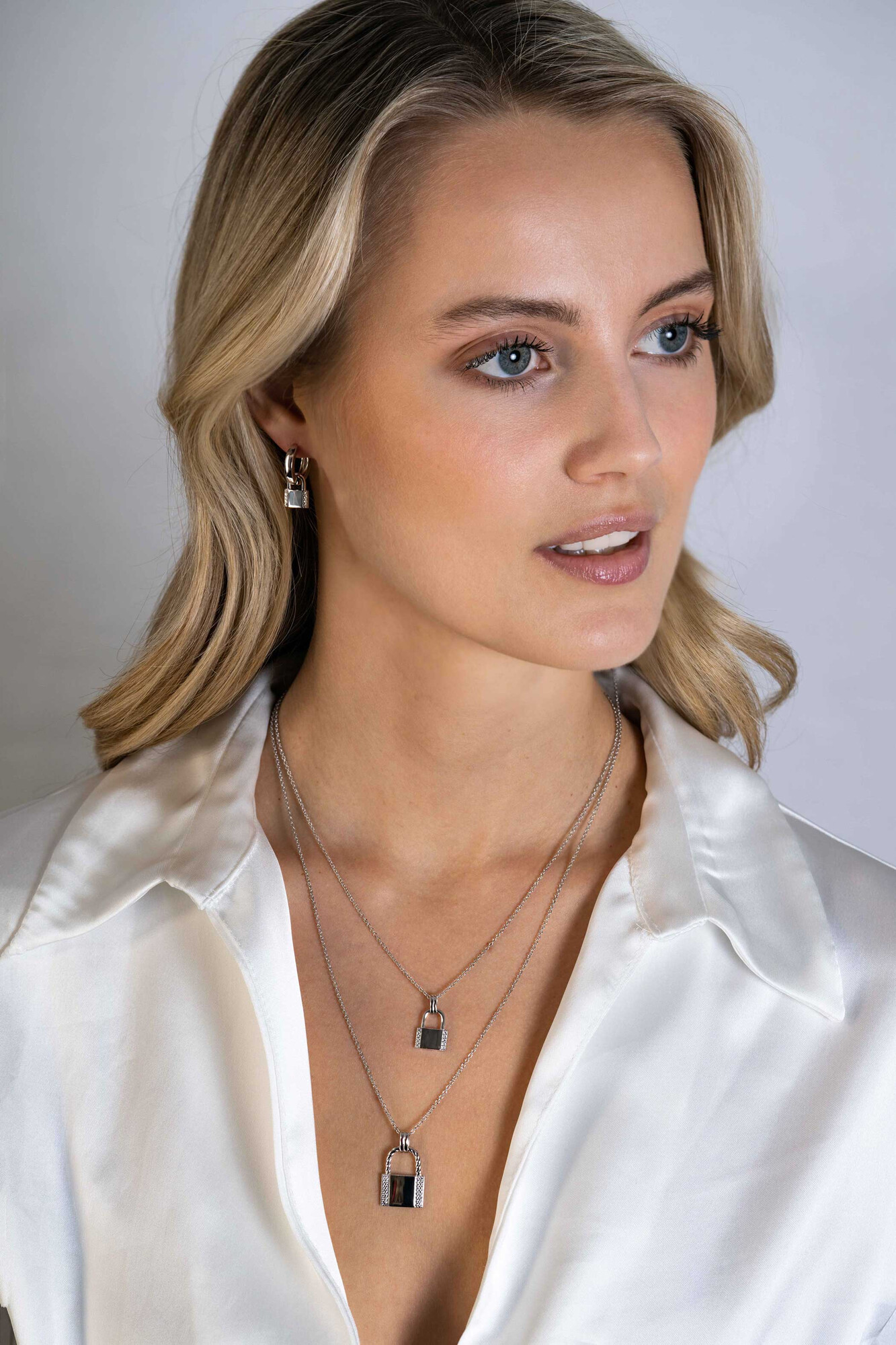 ZINZI zlv. hanger slot met zirconia's  groot