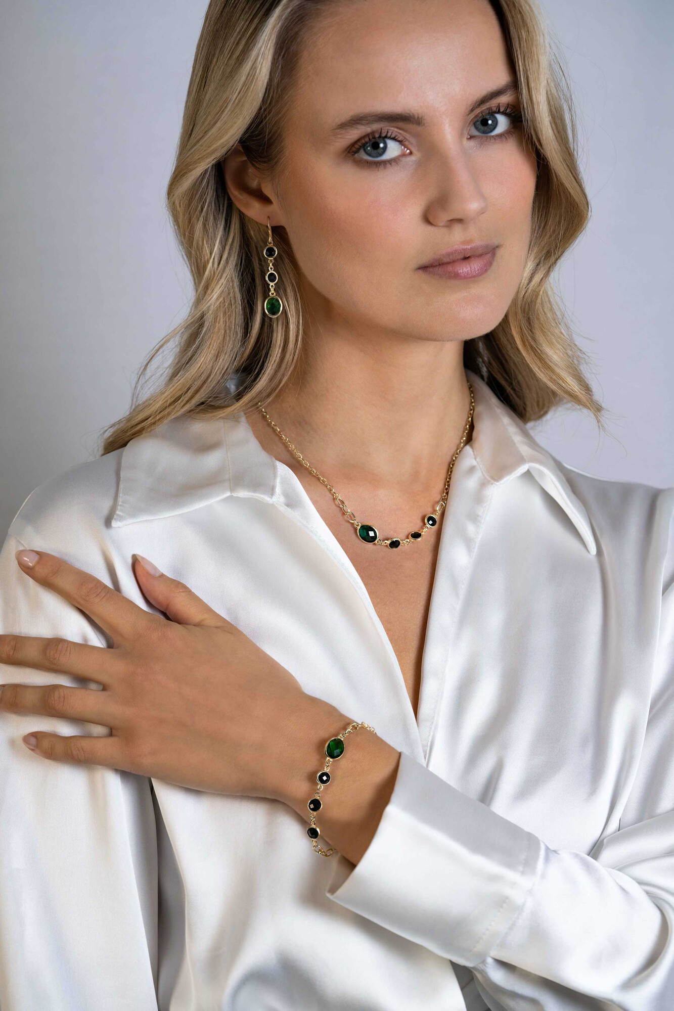 ZINZI zlv. collier gg.verg. met groen en zwart 45cm