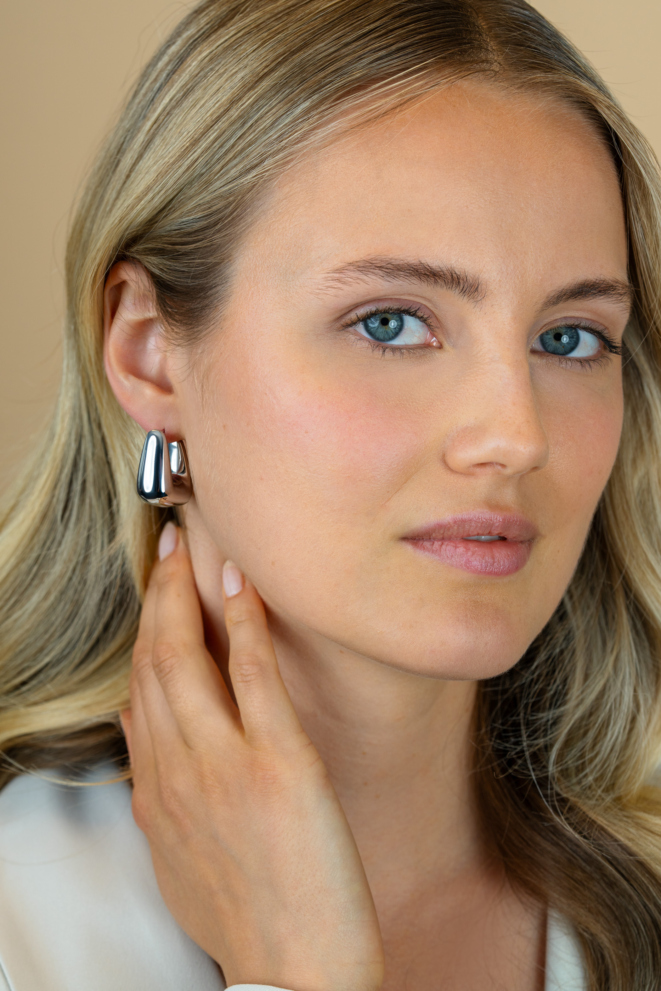 ZINZI zlv. oorringen scheve rechthoek breed