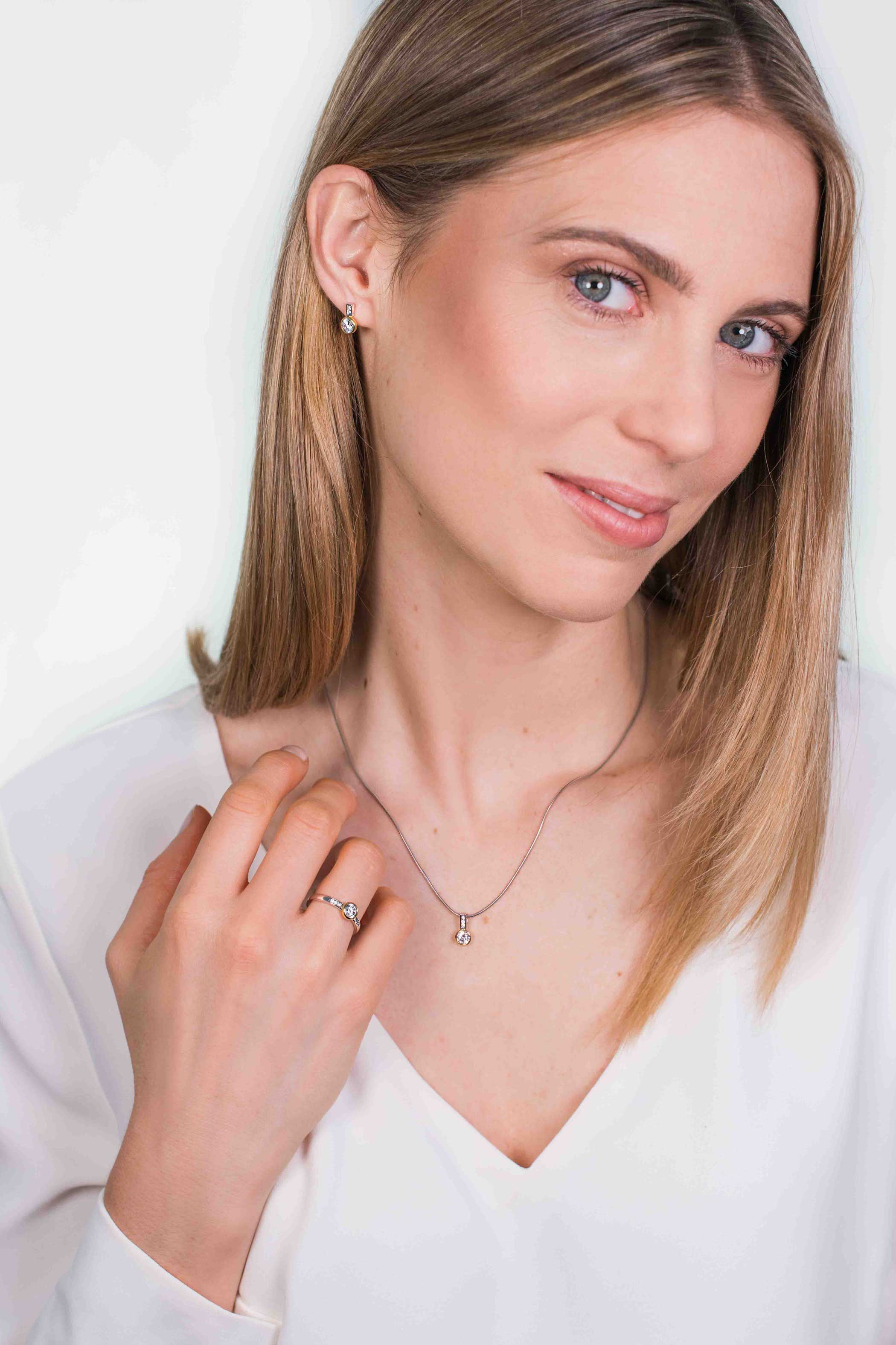 ZINZI silberner Ansteckring gelbvergoldet rund weiß 6mm ZIR1662G