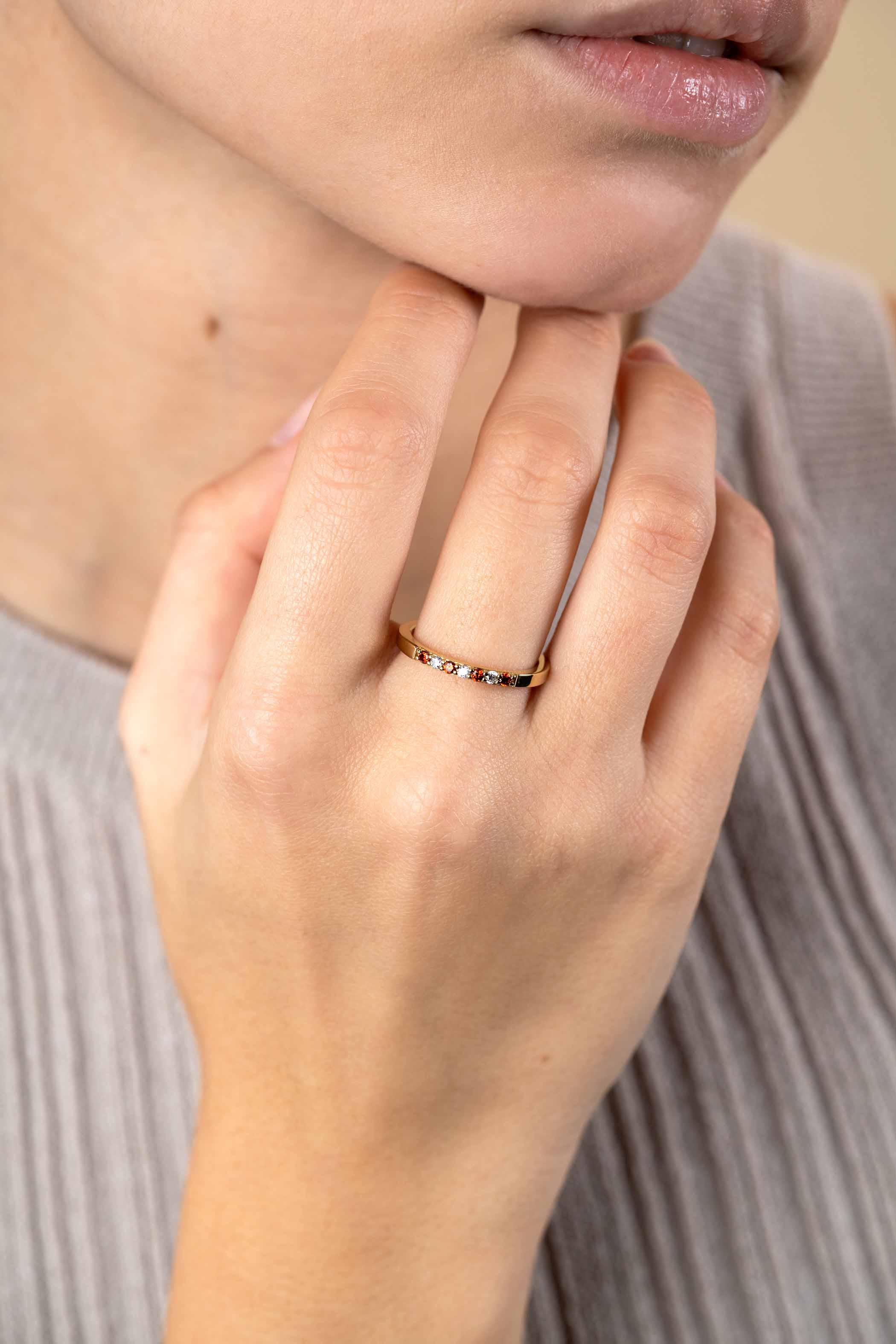 ZINZI zlv. aanschuifring gg.verg.rood/wit zirc. mt.62