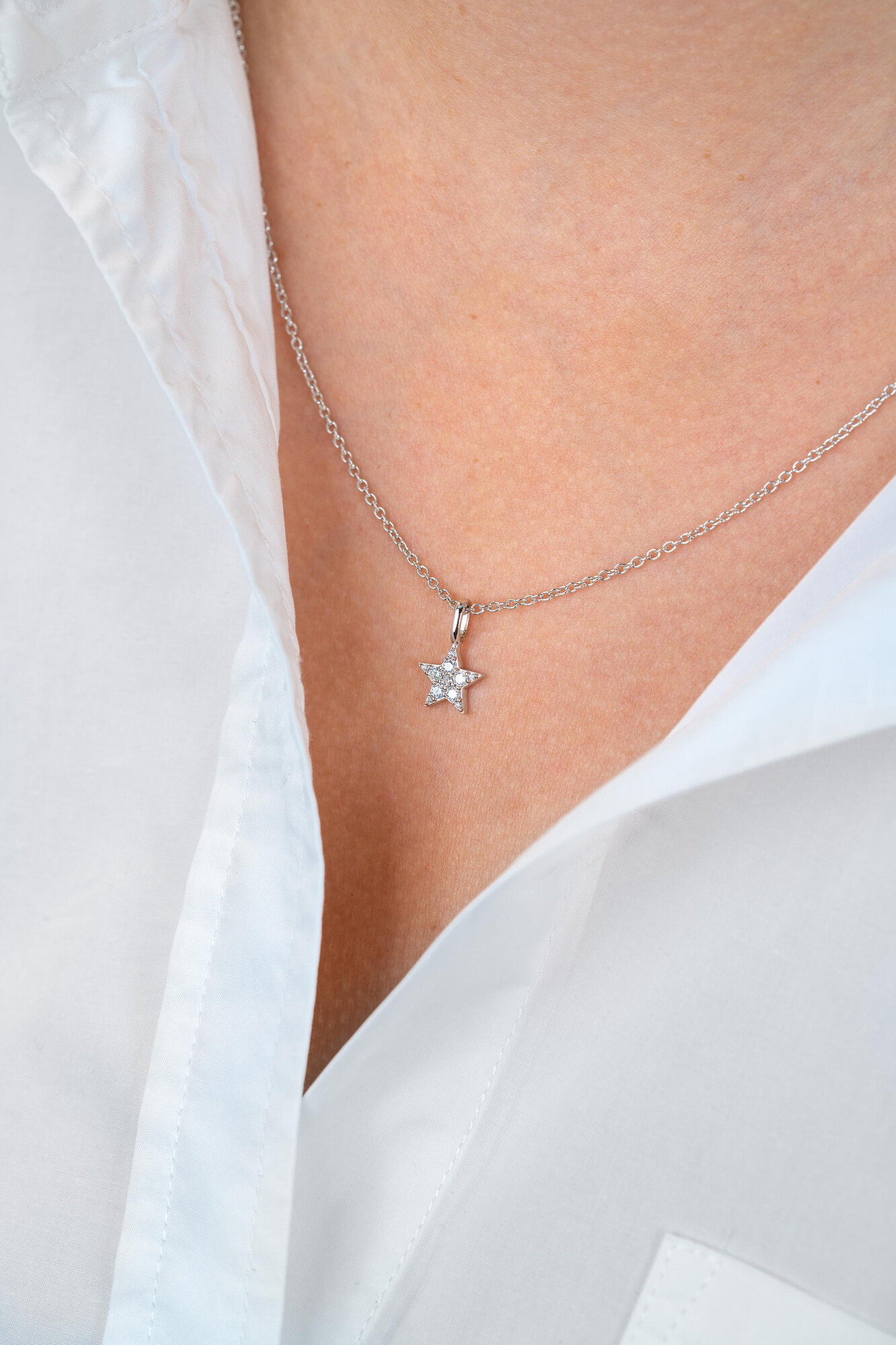 ZINZI silberner Stern Anhänger 13mm  weiß ZIH2138