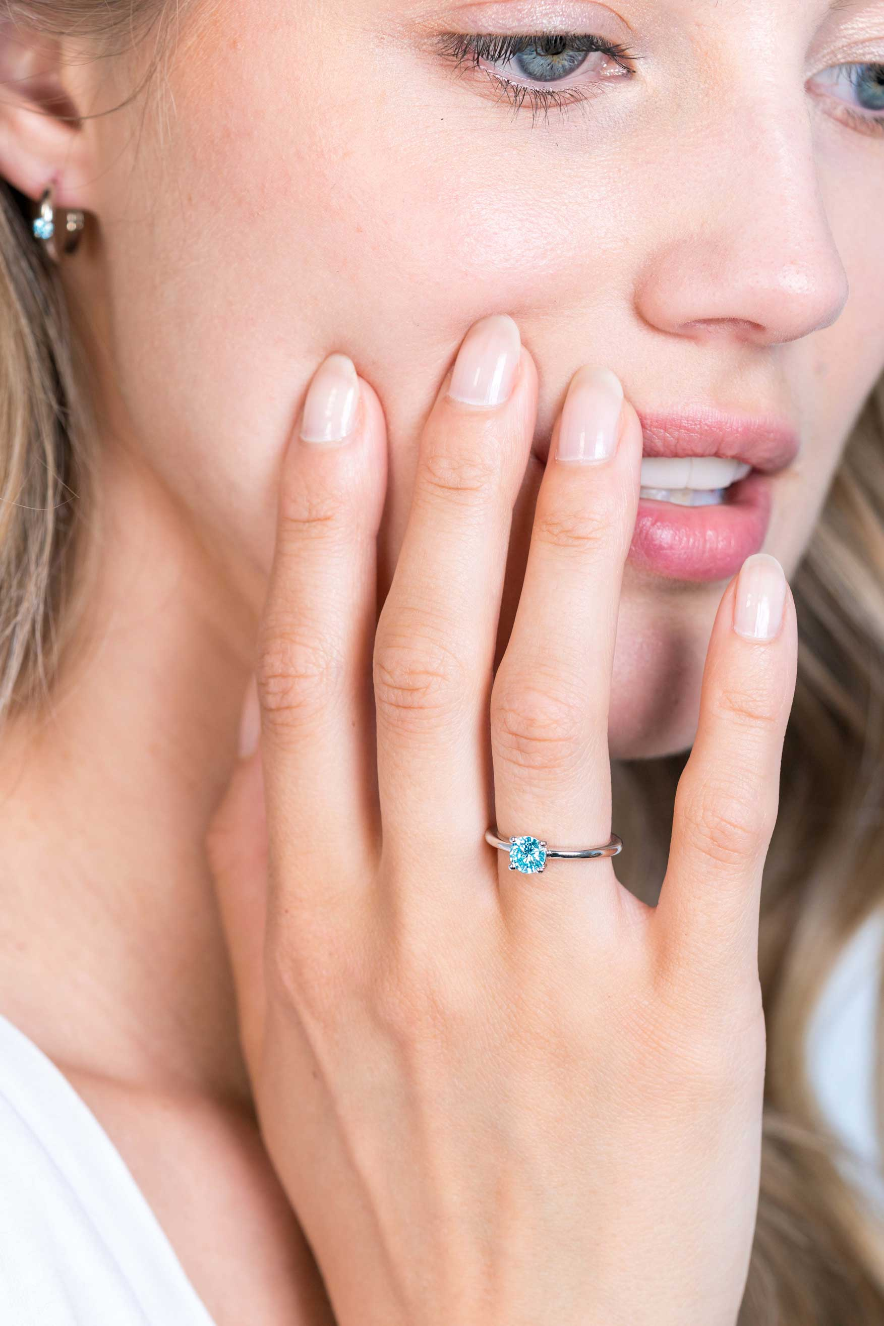 ZINZI silberner Ansteckring 5mm chaton hellblau ZIR1300B