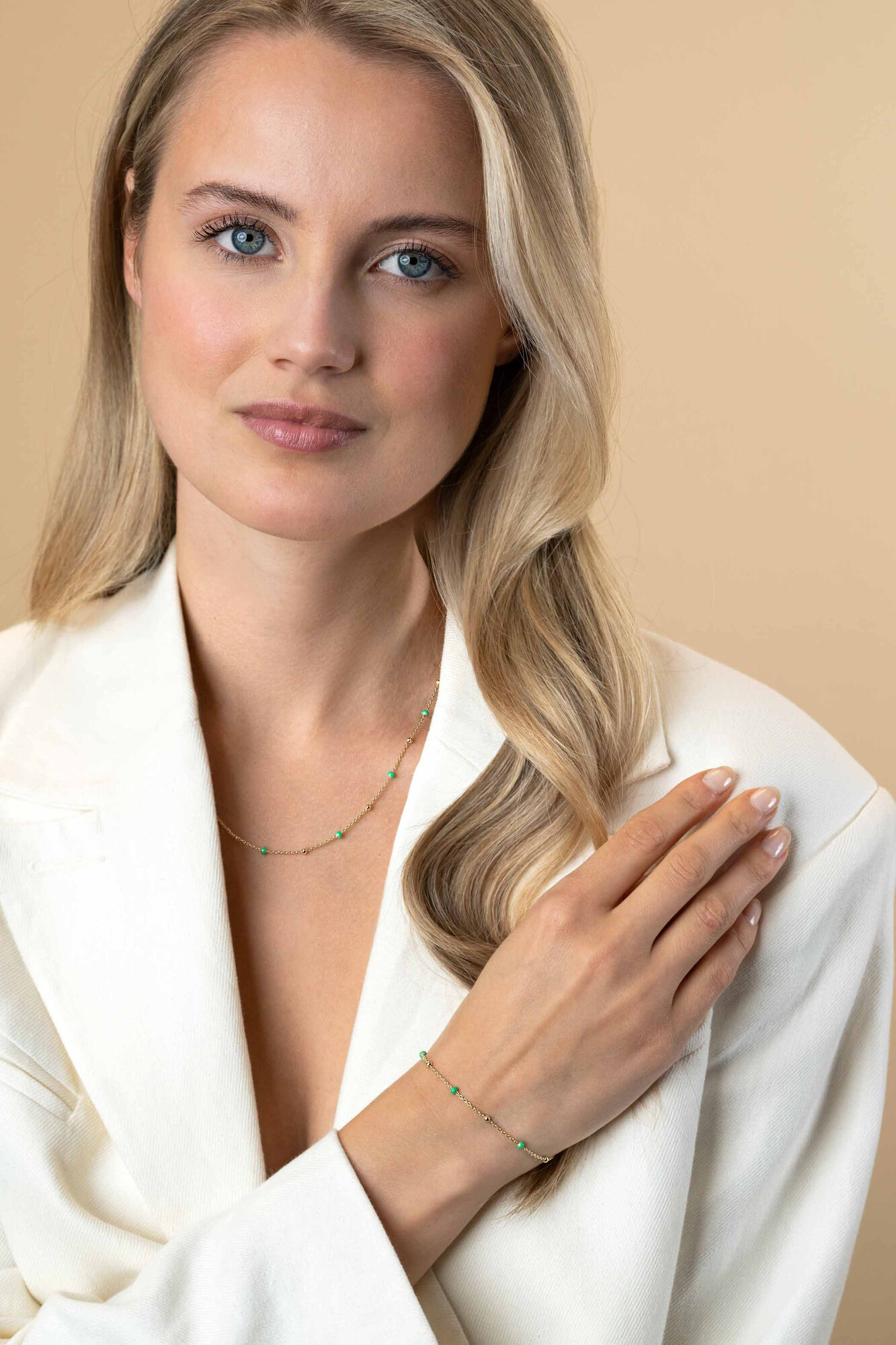 ZINZI zlv. armband gg.verguld met groene bolletjes