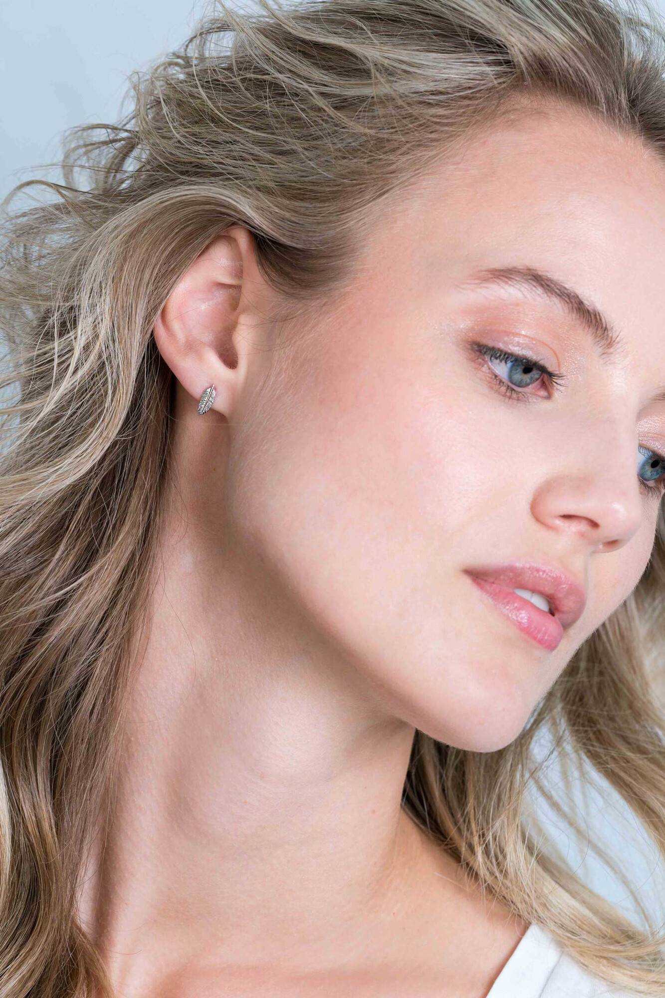 ZINZI silberne Ohrstecker Feder 10mm ZIO2212