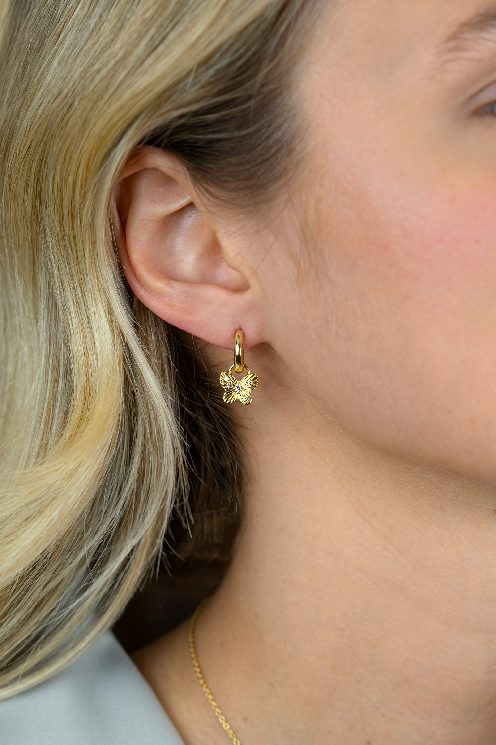 ZINZI zlv. oorbedels gg.verg.vlinder met zirconia's