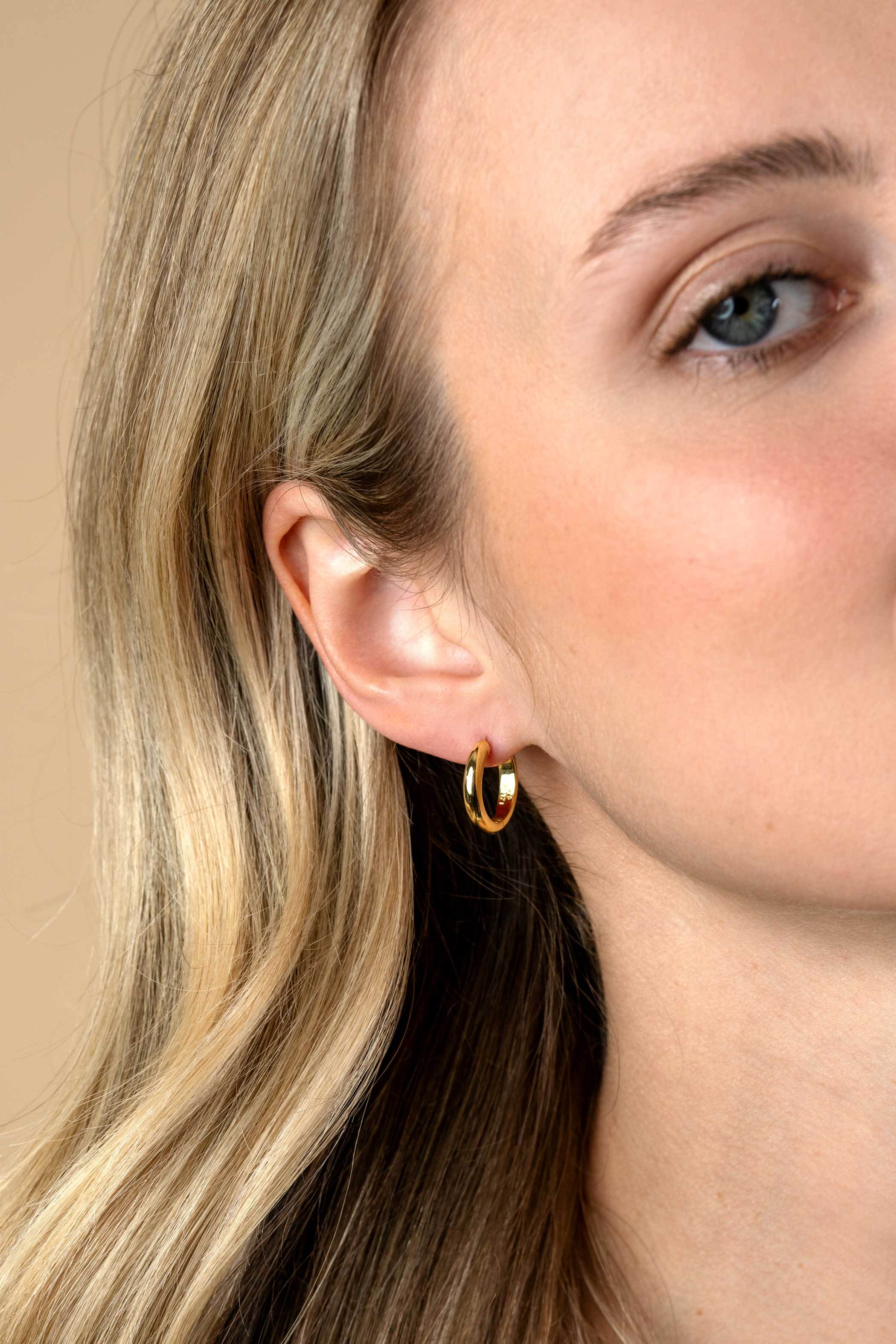 16mm ZINZI vergoldete Silber Creolen mit runder Röhre 3mm mit Luxus-Schnappverschluss ZIO2601G