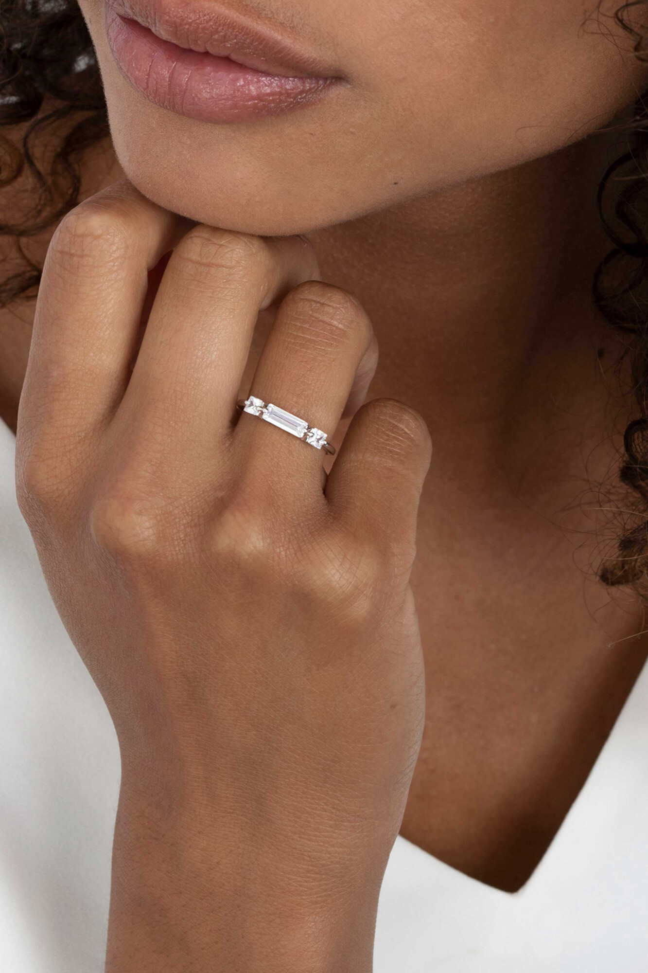 ZINZI silberner Ring Baguette Rechteck Viereck weiß ZIR2056