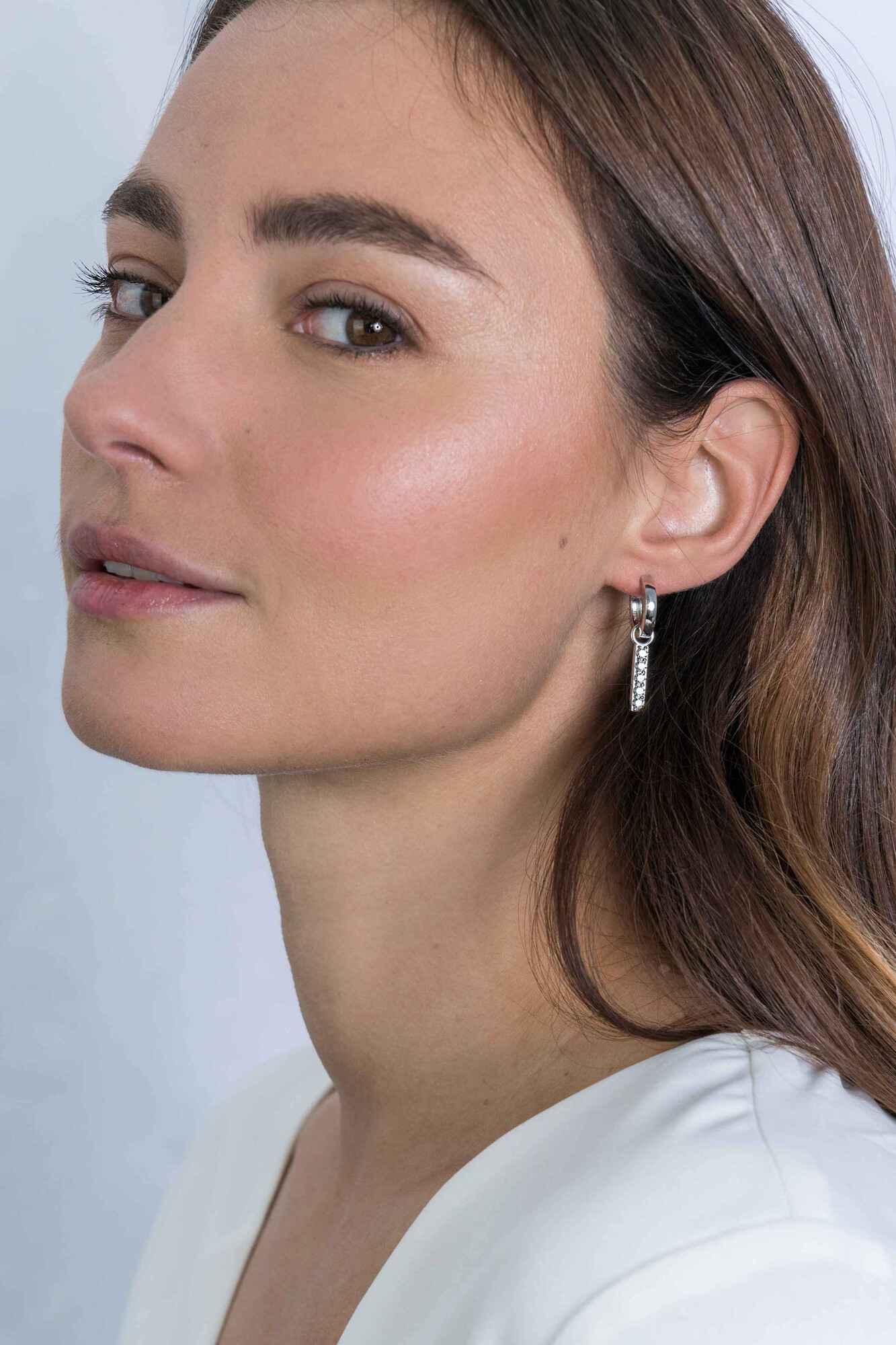 ZINZI silberne Ohrhänger 21,5mm Stab Zirkonia ZICH2142