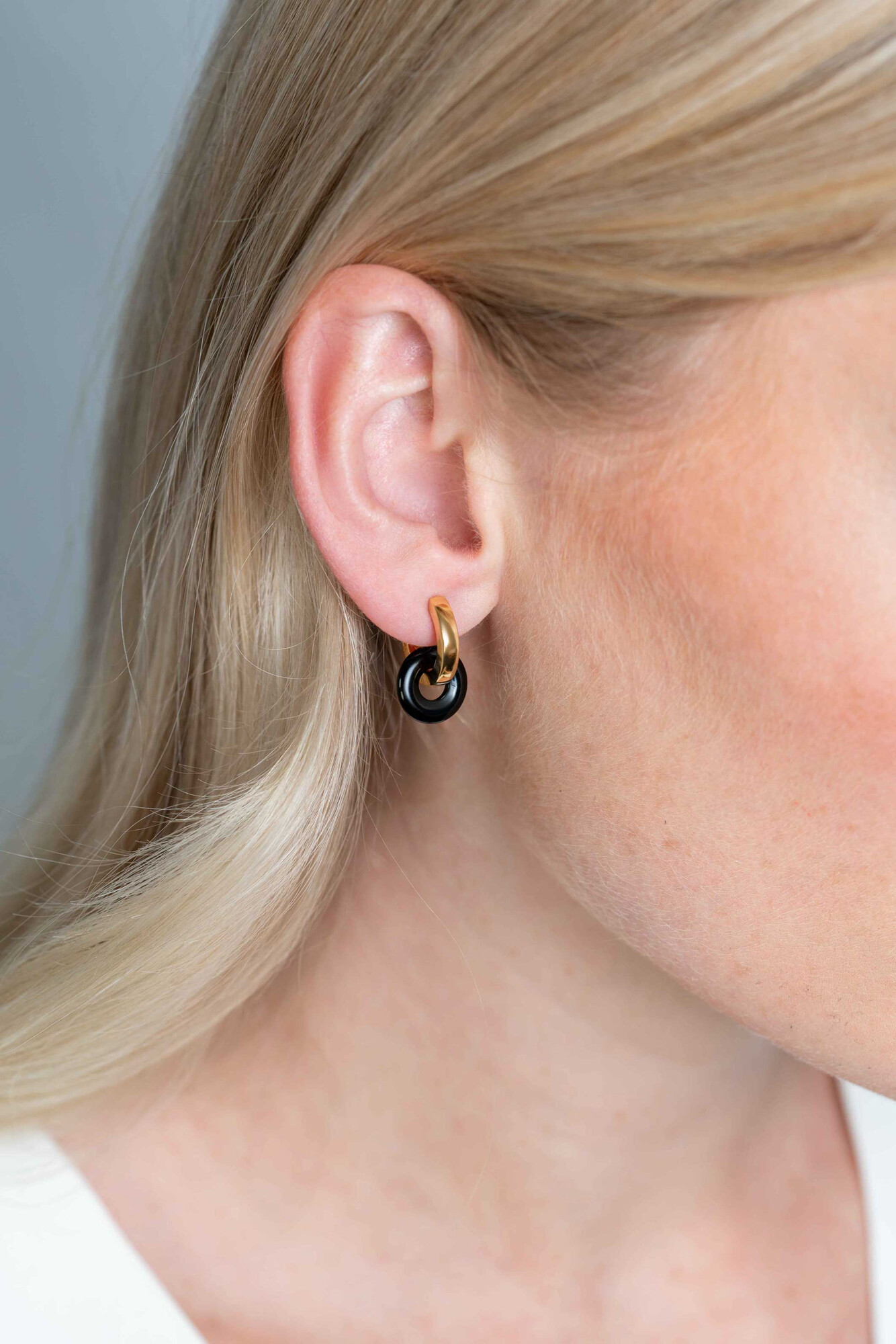 ZINZI Ohranhänger rund 12mm schwarzer Onyx ZICH2274Z. Exkl. Ohrringe