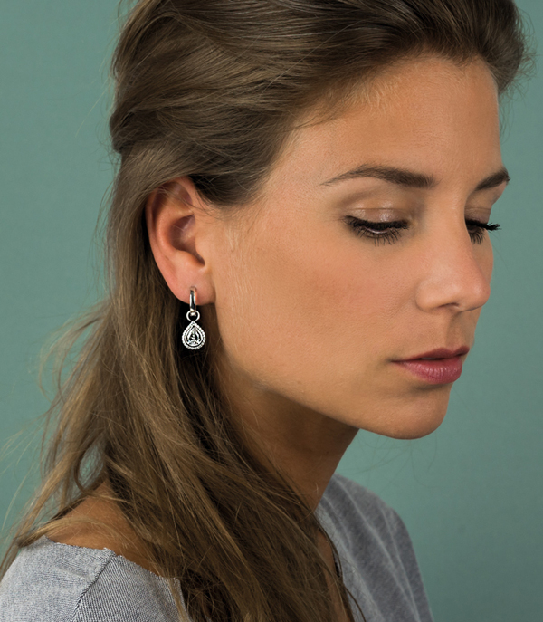 ZINZI silberne Ohrhänger birnenförmig  weiß ZICH1303