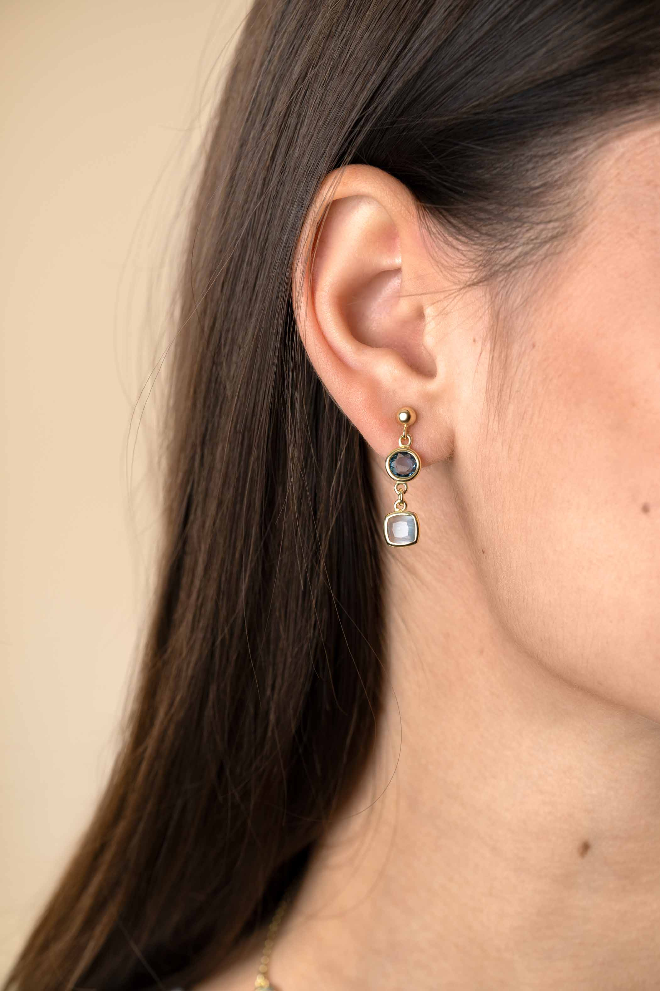 ZINZI zlv. oorstekers gg.verg.blauw en melkwit zirc.