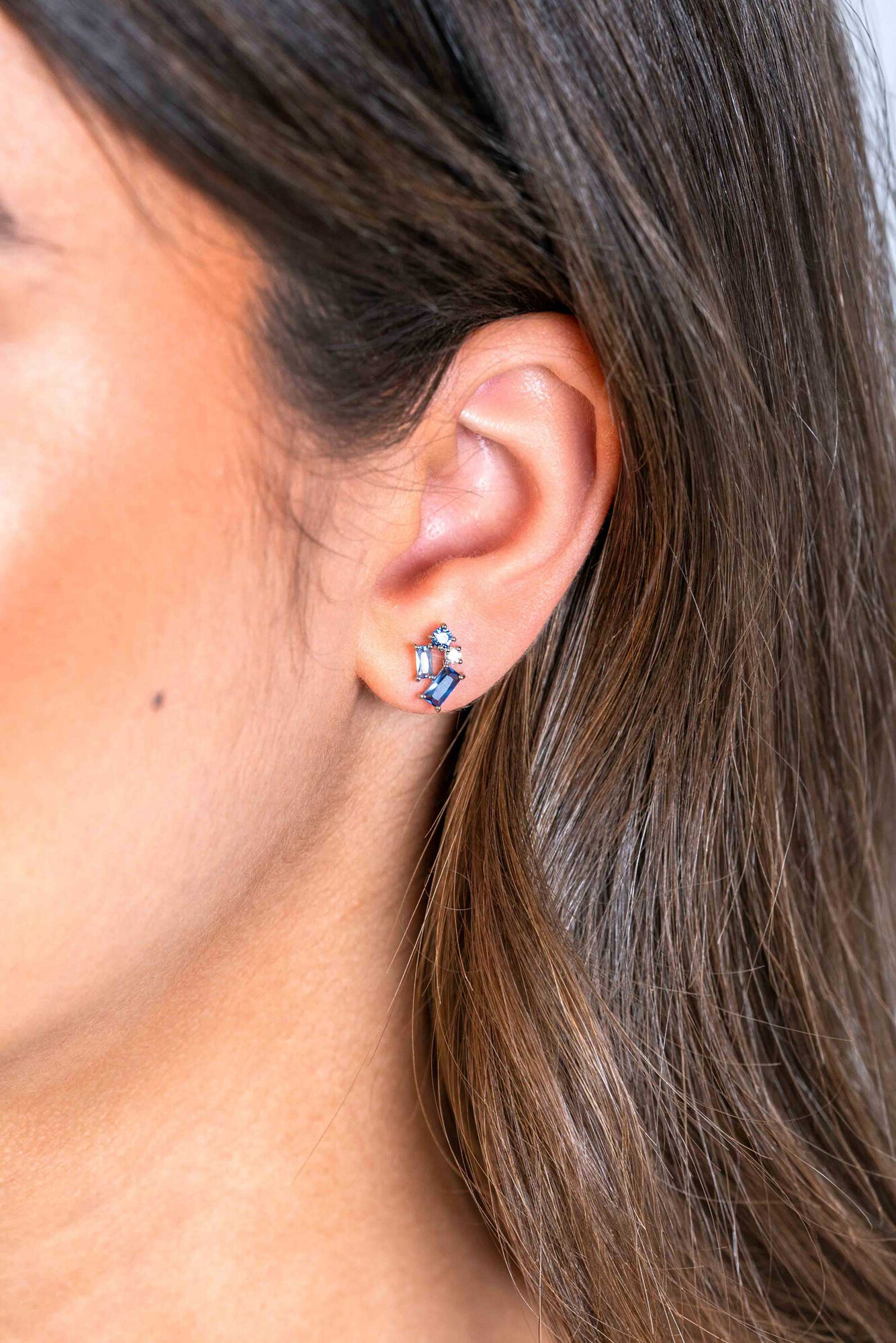 ZINZI zlv.oorknopjes fant.met blauw/witte zirconia's