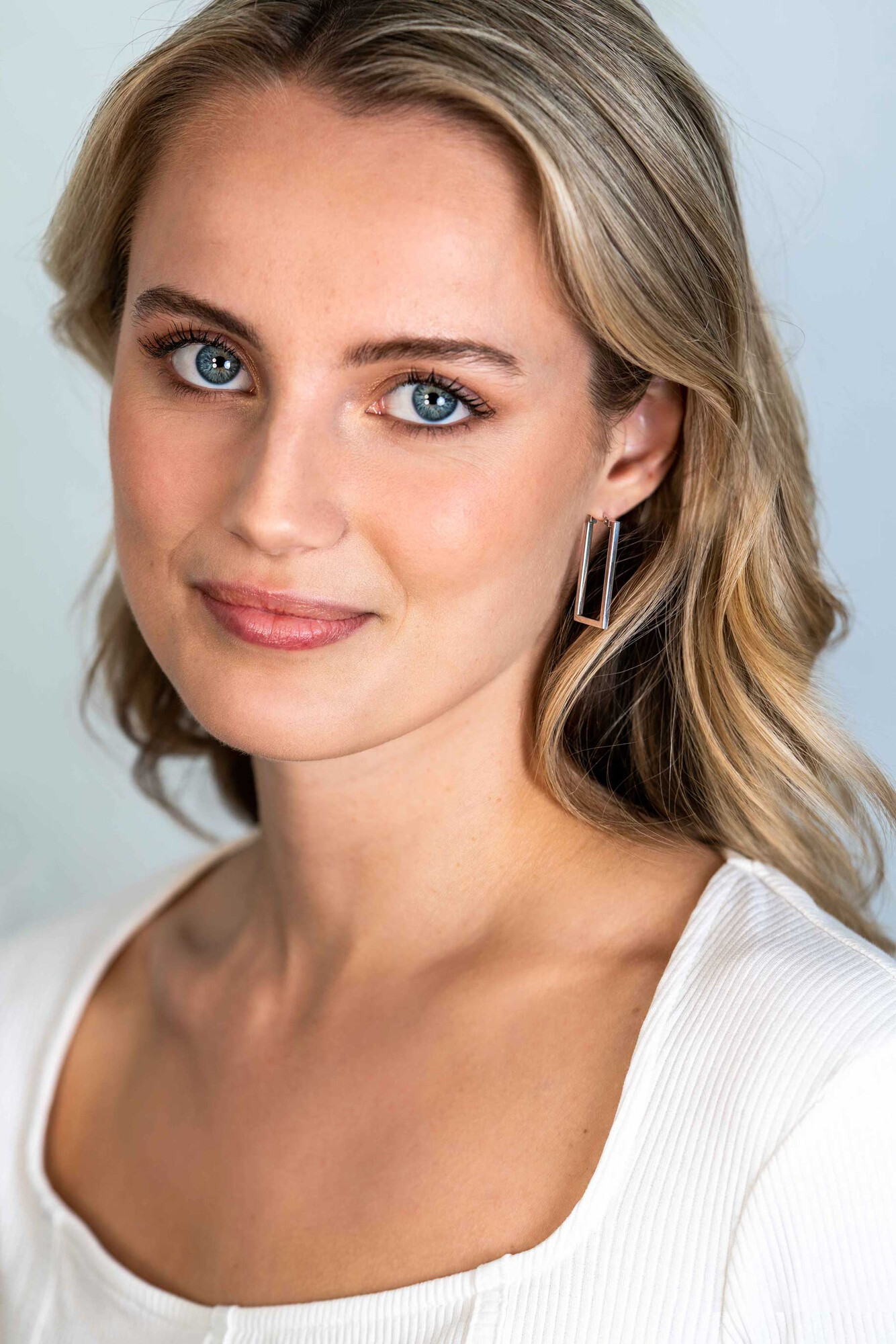 ZINZI * zlv. oorringen rechthoek 30x2mm