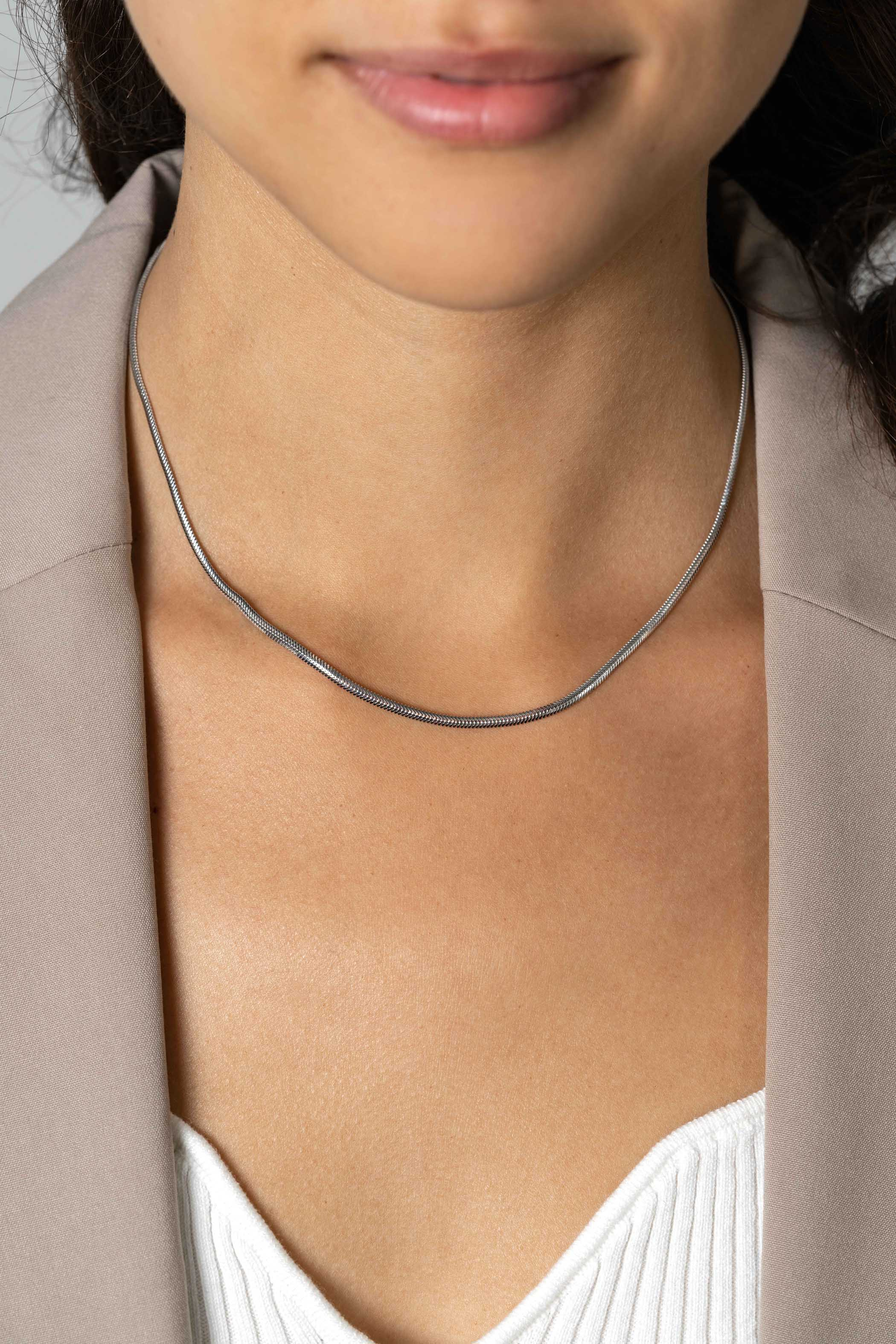 ZINZI zlv. collier platte slang 2.5mm breed 43+2cm