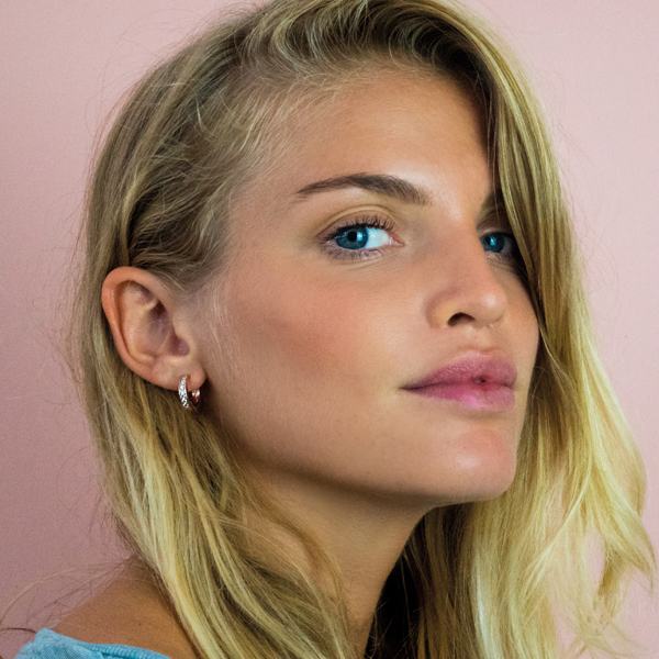 ZINZI silberne Ohrringe rosévergoldet 15 x 3mm  weiß ZIO191D